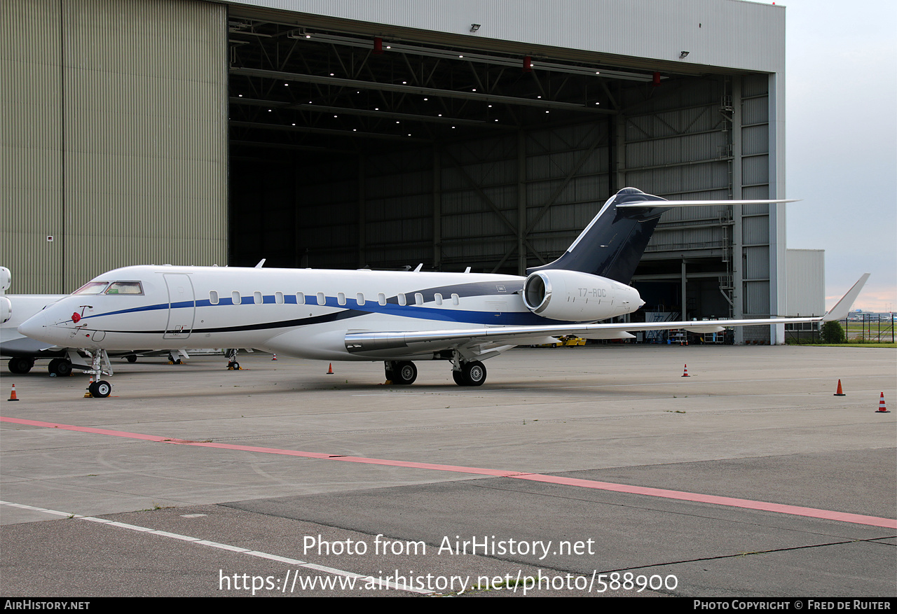 Aircraft Photo of T7-ROC | Bombardier Global 6000 (BD-700-1A10) | AirHistory.net #588900