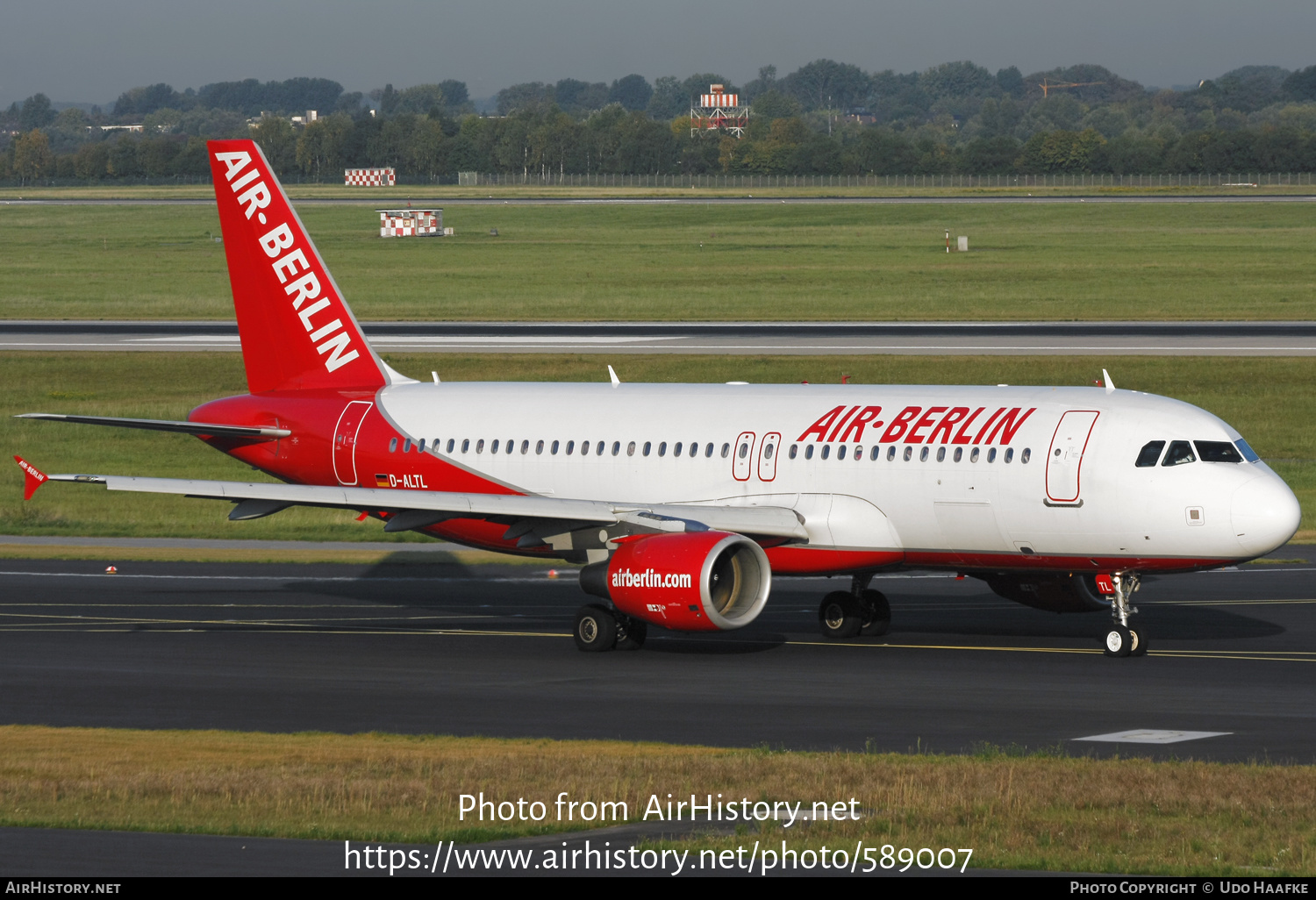 Aircraft Photo of D-ALTL | Airbus A320-214 | Air Berlin | AirHistory.net #589007