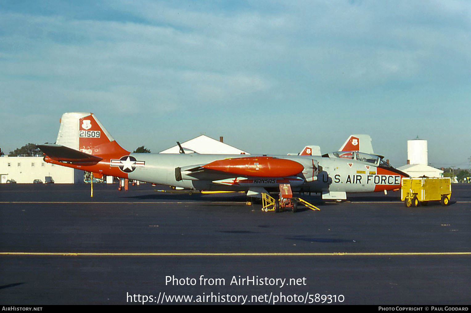 Aircraft Photo of 52-1509 / 21509 | Martin EB-57B Canberra | USA - Air Force | AirHistory.net #589310