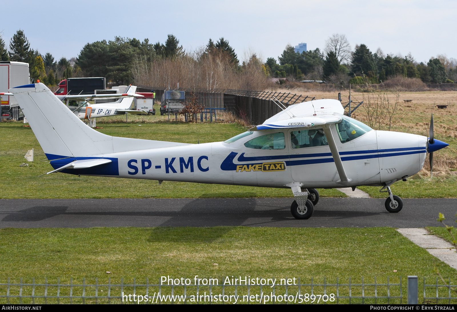 Aircraft Photo of SP-KMC | Cessna 182Q Skylane | AirHistory.net #589708