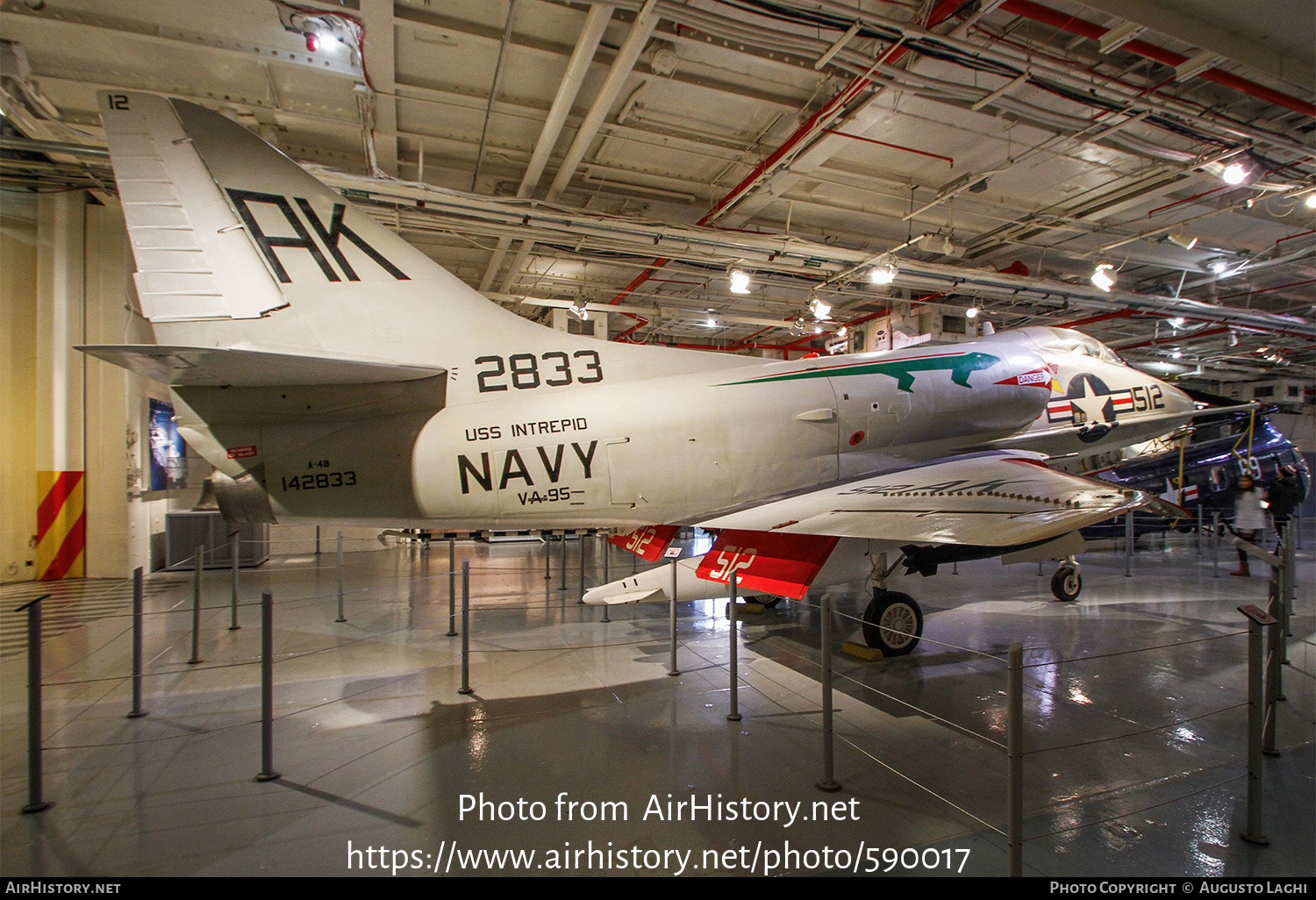 Aircraft Photo of 142833 | Douglas A-4B Skyhawk (A4D-2) | USA - Navy | AirHistory.net #590017