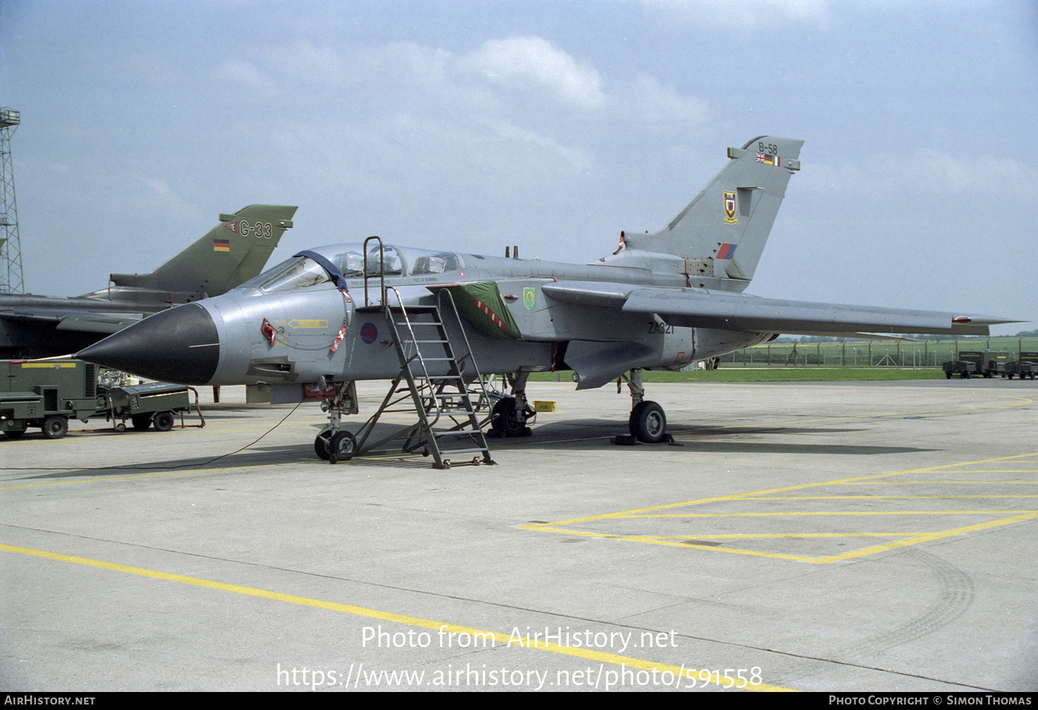 Aircraft Photo of ZA321 | Panavia Tornado GR1 | UK - Air Force | AirHistory.net #591558