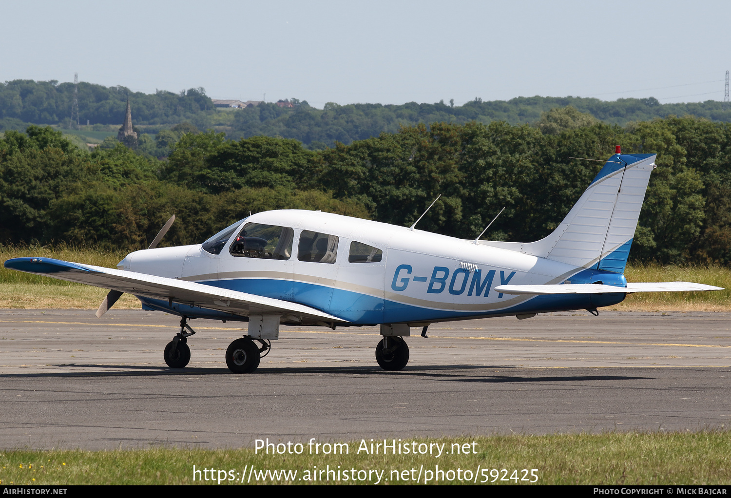 Aircraft Photo of G-BOMY | Piper PA-28-161 Warrior II | AirHistory.net #592425