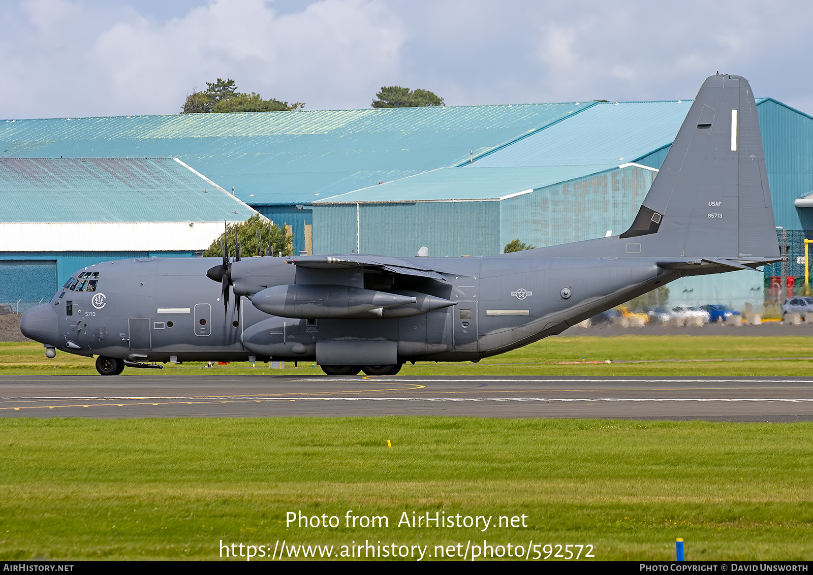 Aircraft Photo of 09-5713 / 95713 | Lockheed Martin MC-130J Commando II (L-382) | USA - Air Force | AirHistory.net #592572