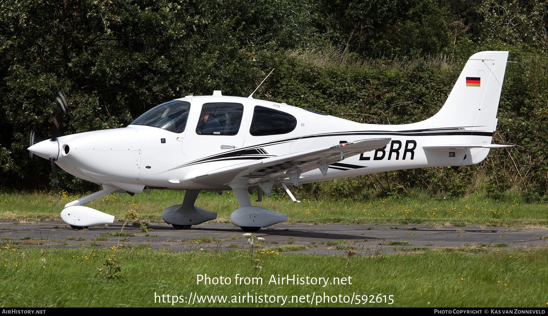 Aircraft Photo of D-EBRR | Cirrus SR-20 G6 | AirHistory.net #592615