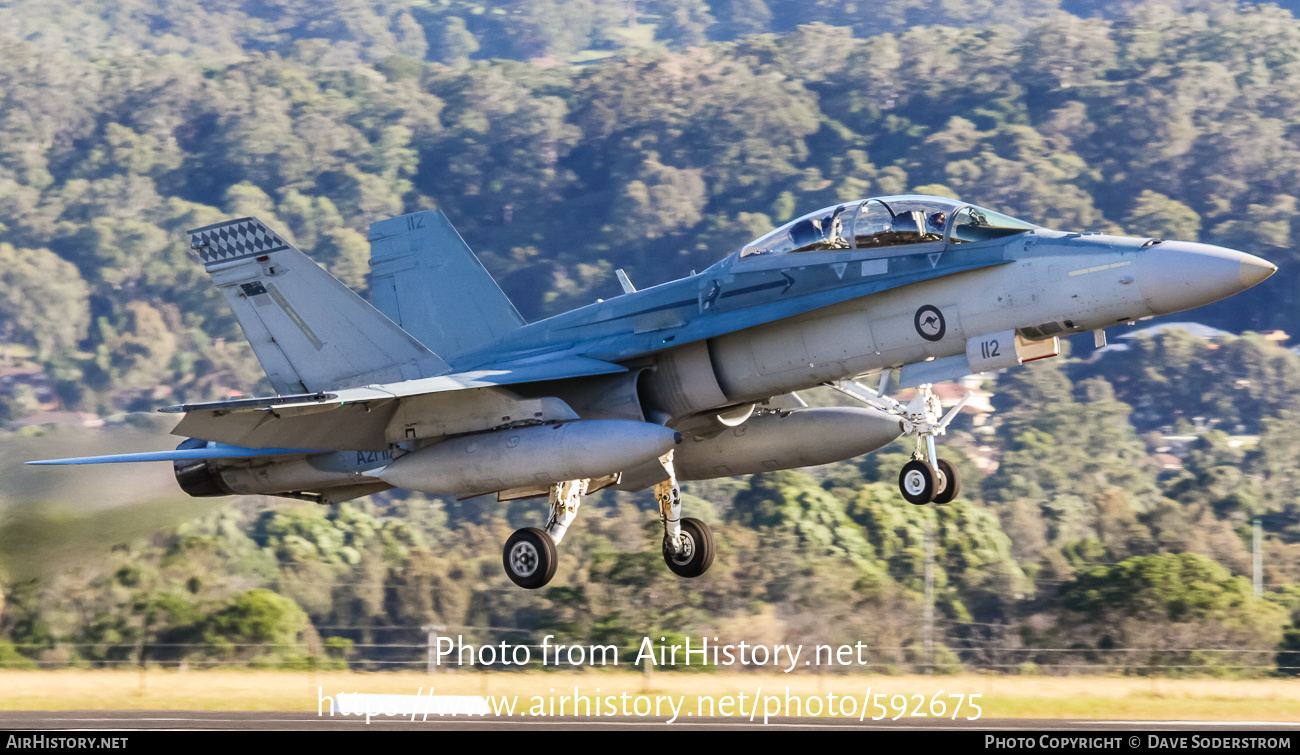 Aircraft Photo of A21-112 | McDonnell Douglas F/A-18B Hornet | Australia - Air Force | AirHistory.net #592675