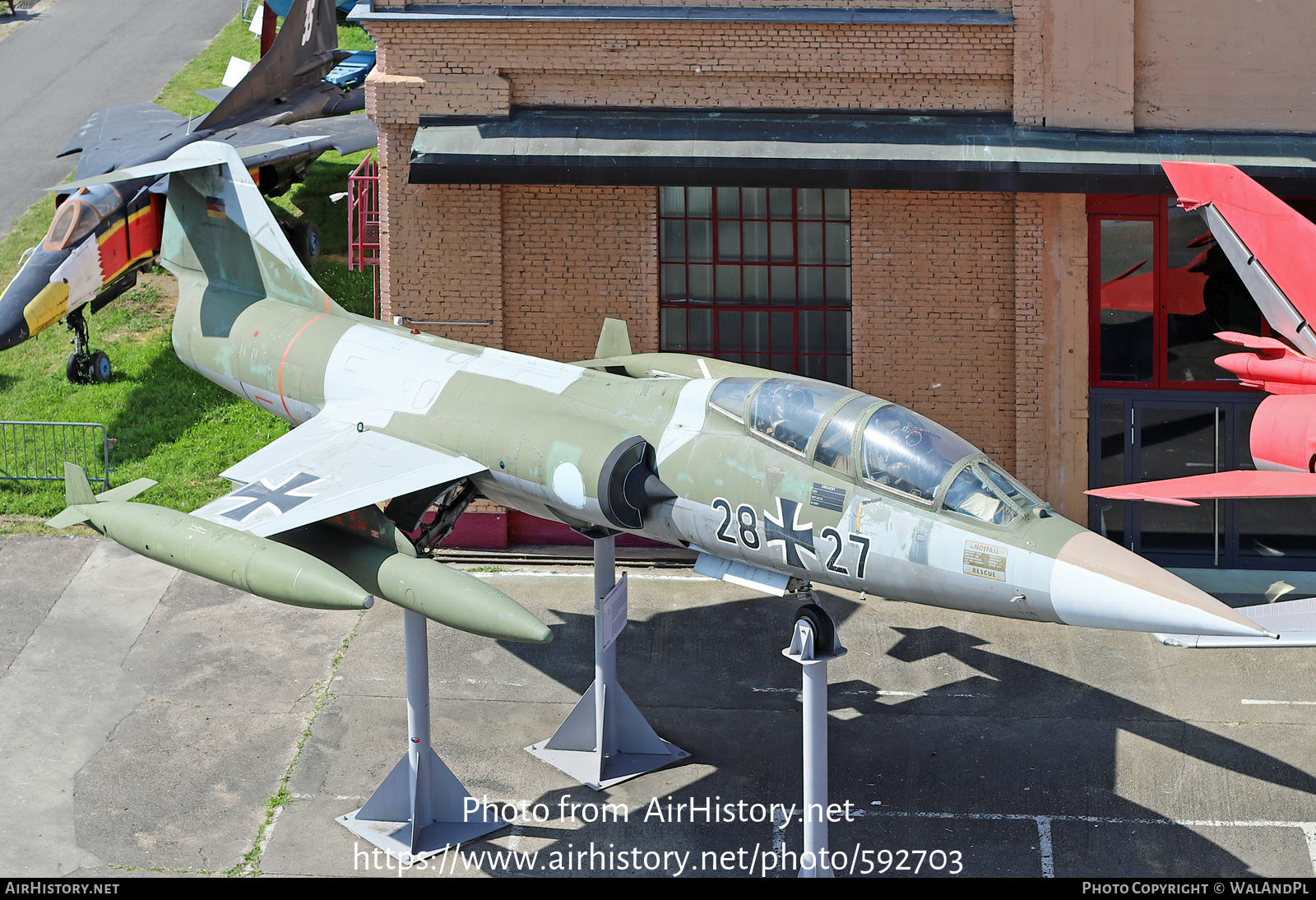 Aircraft Photo of 2827 | Lockheed TF-104G Starfighter | Germany - Air Force | AirHistory.net #592703