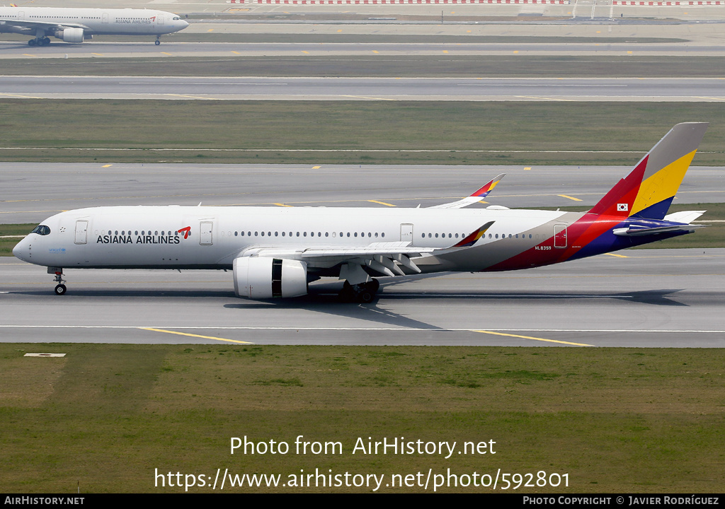 Aircraft Photo of HL8359 | Airbus A350-941 | Asiana Airlines | AirHistory.net #592801