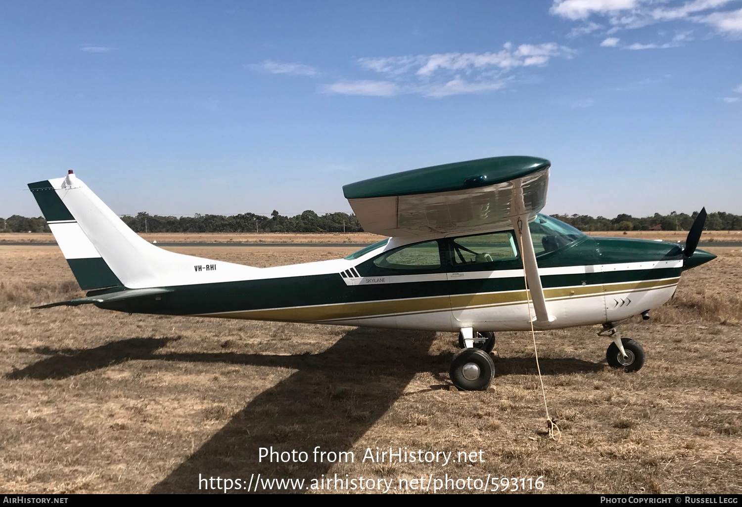 Aircraft Photo of VH-RHI | Cessna 182J Skylane | AirHistory.net #593116