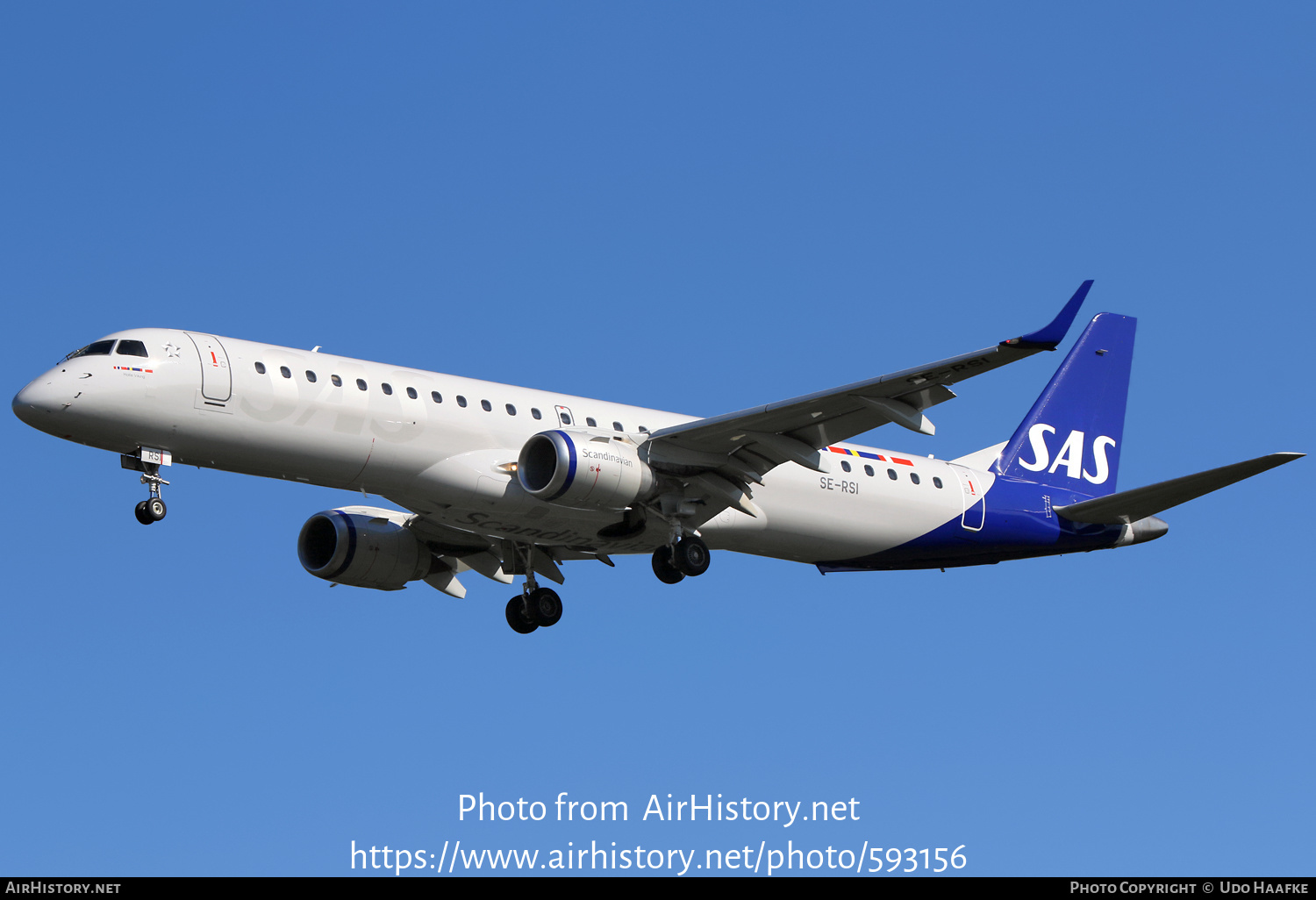 Aircraft Photo of SE-RSI | Embraer 195LR (ERJ-190-200LR) | Scandinavian Airlines - SAS | AirHistory.net #593156