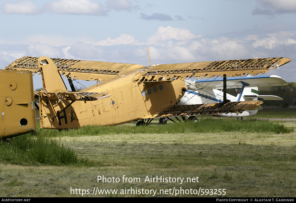 Aircraft Photo of HA-MEG | Antonov An-2R | AirHistory.net #593255