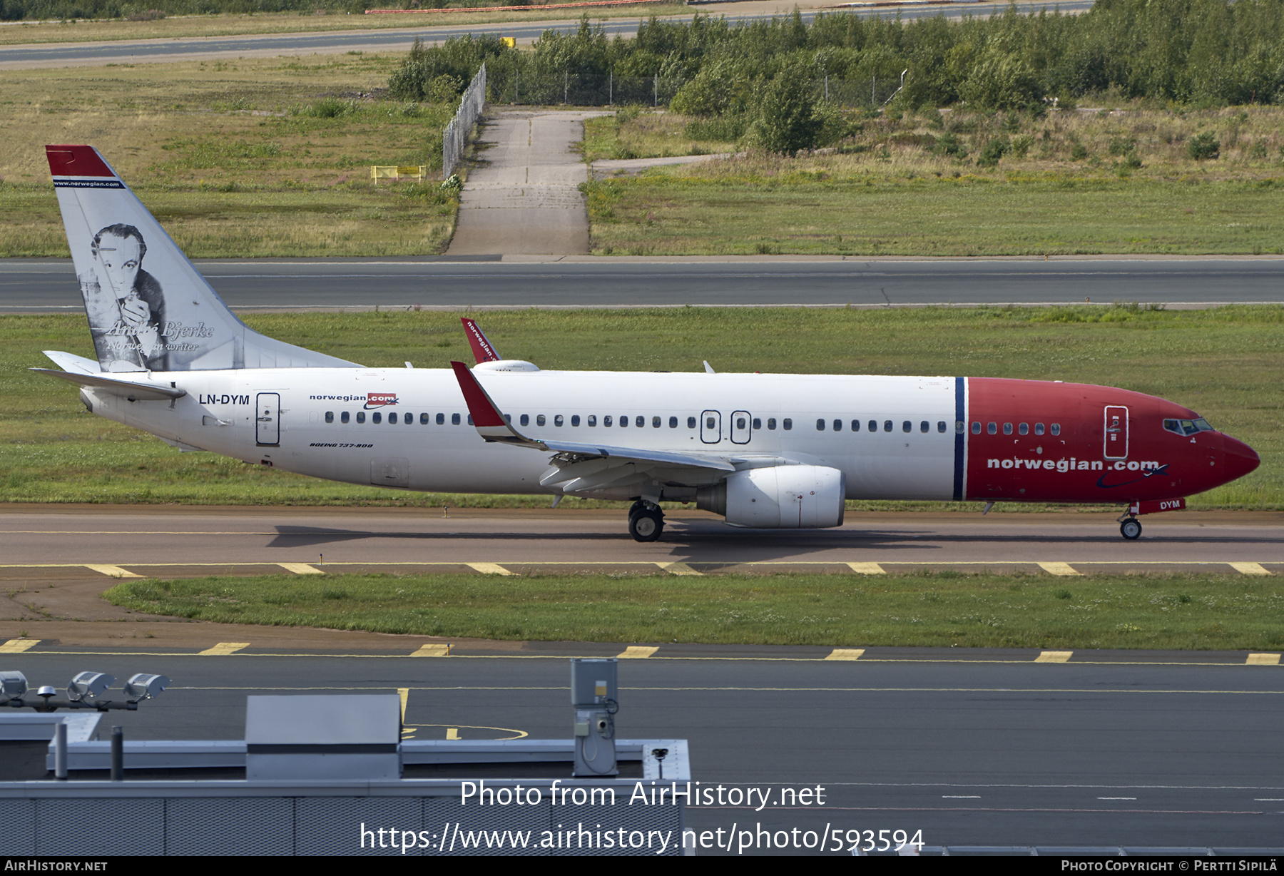 Aircraft Photo of LN-DYM | Boeing 737-8JP | Norwegian | AirHistory.net #593594