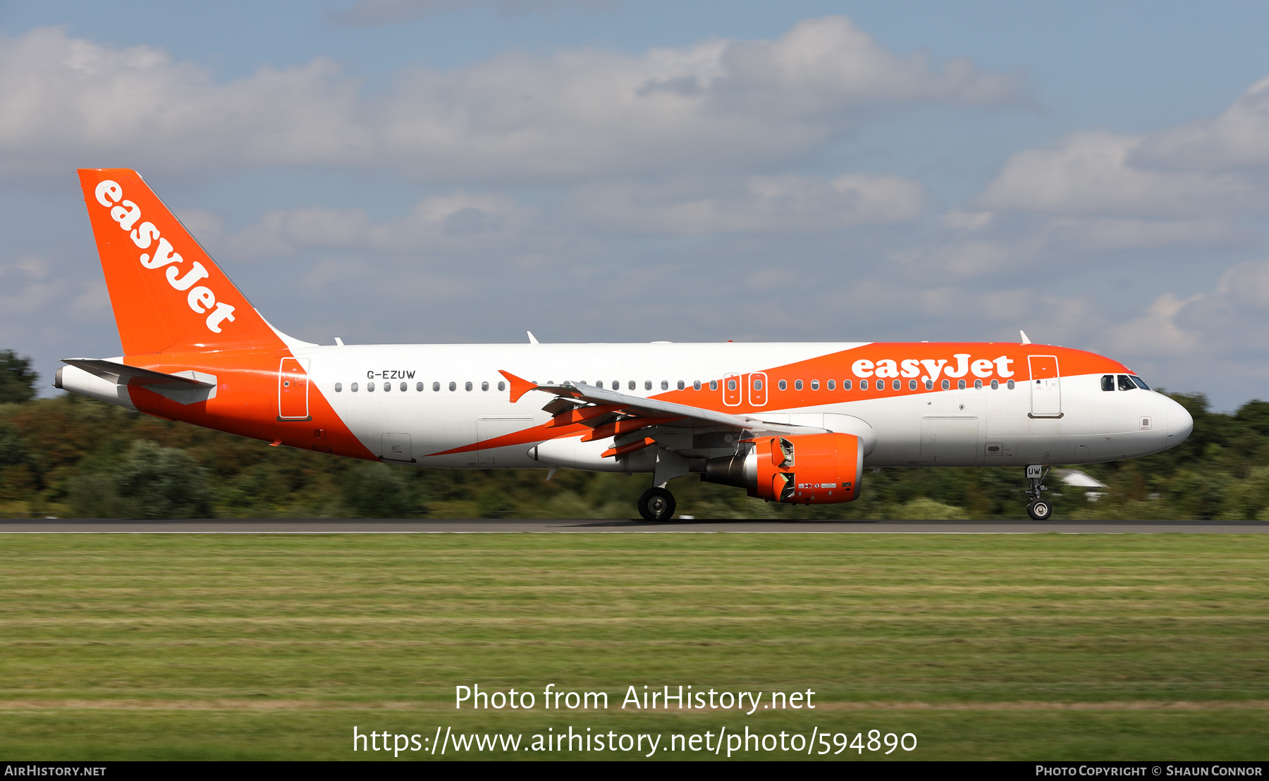 Aircraft Photo of G-EZUW | Airbus A320-214 | EasyJet | AirHistory.net #594890