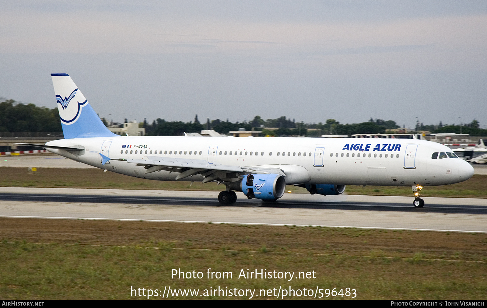 Aircraft Photo of F-GUAA | Airbus A321-211 | Aigle Azur | AirHistory.net #596483