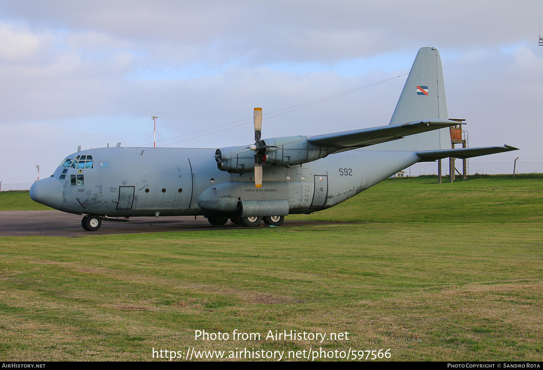 Aircraft Photo of 592 | Lockheed C-130B Hercules (L-282) | Uruguay - Air Force | AirHistory.net #597566