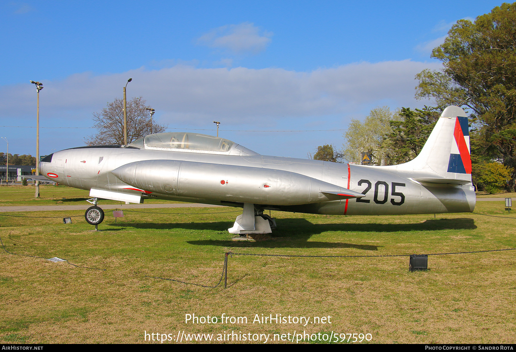 Aircraft Photo of 205 | Lockheed AT-33A | Uruguay - Air Force | AirHistory.net #597590