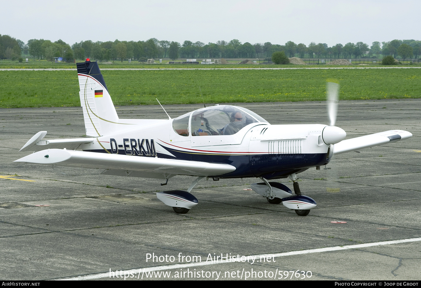 Aircraft Photo of D-ERKM | Zlin Z-142 | AirHistory.net #597630