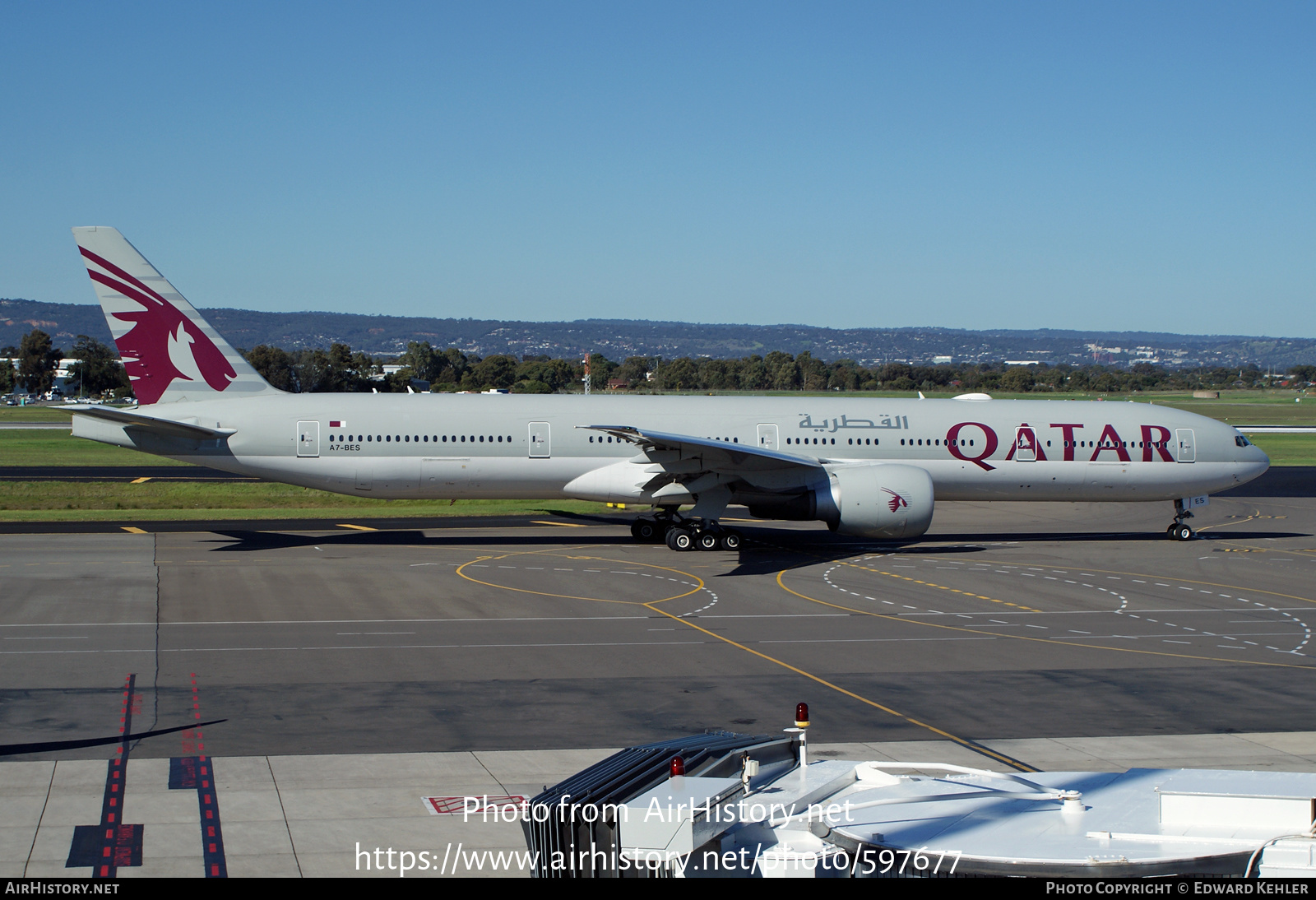 Aircraft Photo of A7-BES | Boeing 777-300/ER | Qatar Airways | AirHistory.net #597677