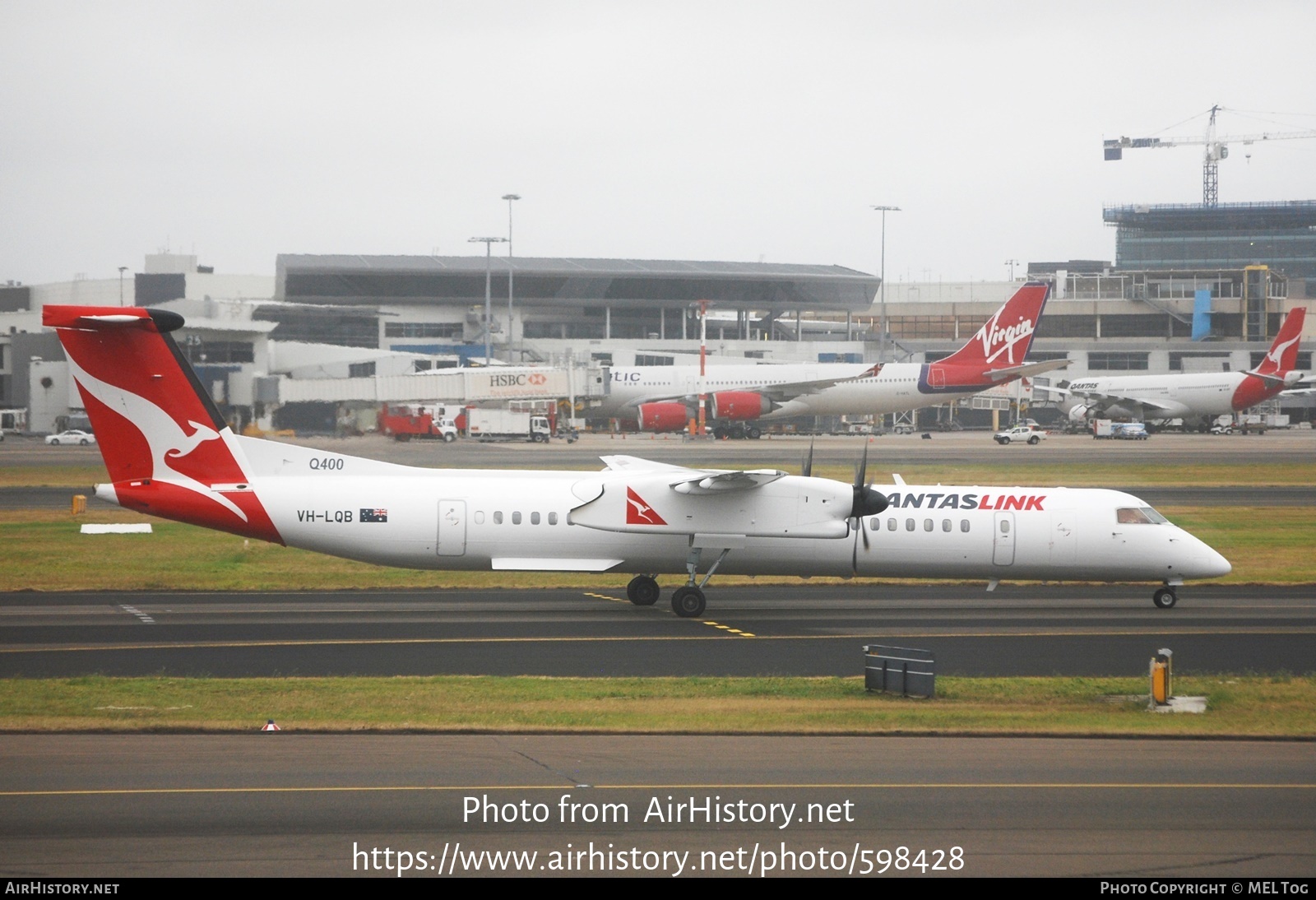 Aircraft Photo of VH-LQB | Bombardier DHC-8-402 Dash 8 | QantasLink | AirHistory.net #598428