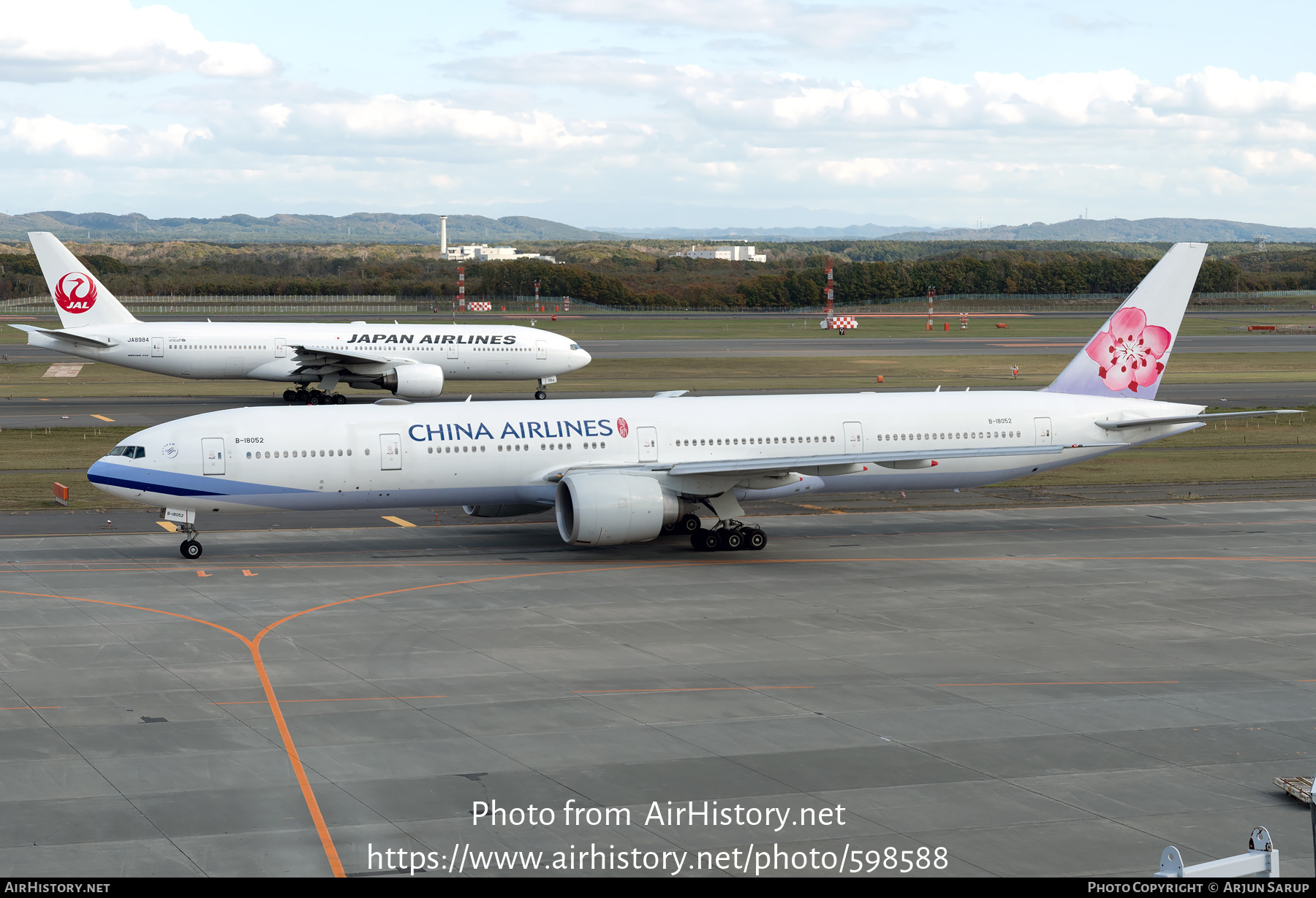 Aircraft Photo of B-18052 | Boeing 777-36N/ER | China Airlines | AirHistory.net #598588