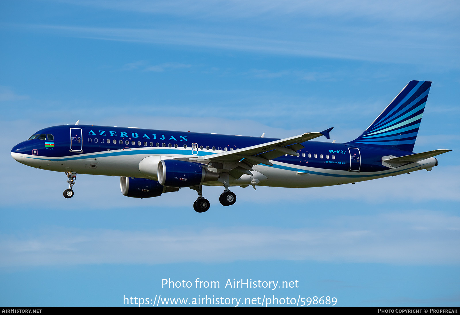 Aircraft Photo of 4K-AI07 | Airbus A320-214 | Azerbaijan Airlines - AZAL - AHY | AirHistory.net #598689