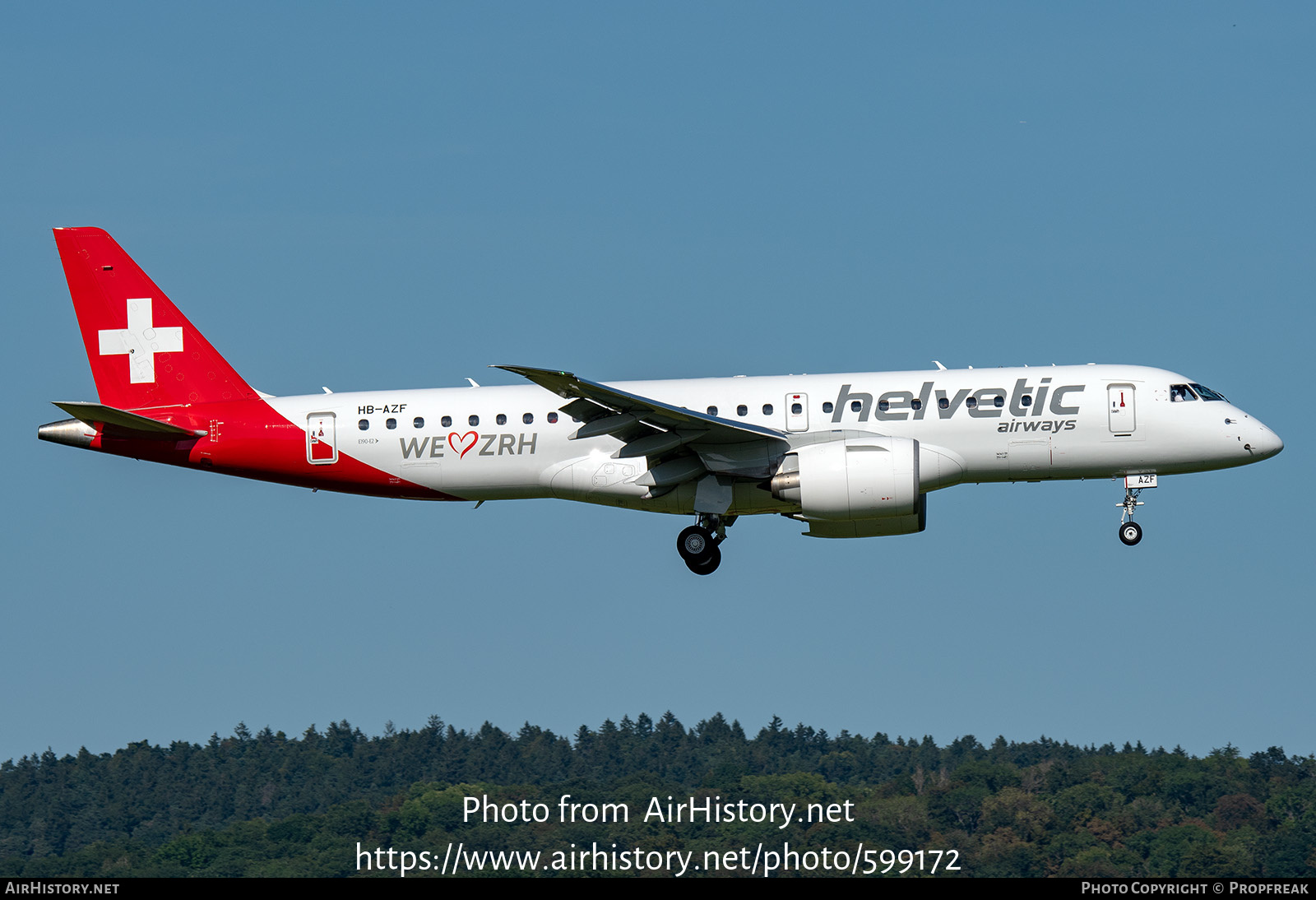 Aircraft Photo of HB-AZF | Embraer 190-E2 (ERJ-190-300) | Helvetic Airways | AirHistory.net #599172