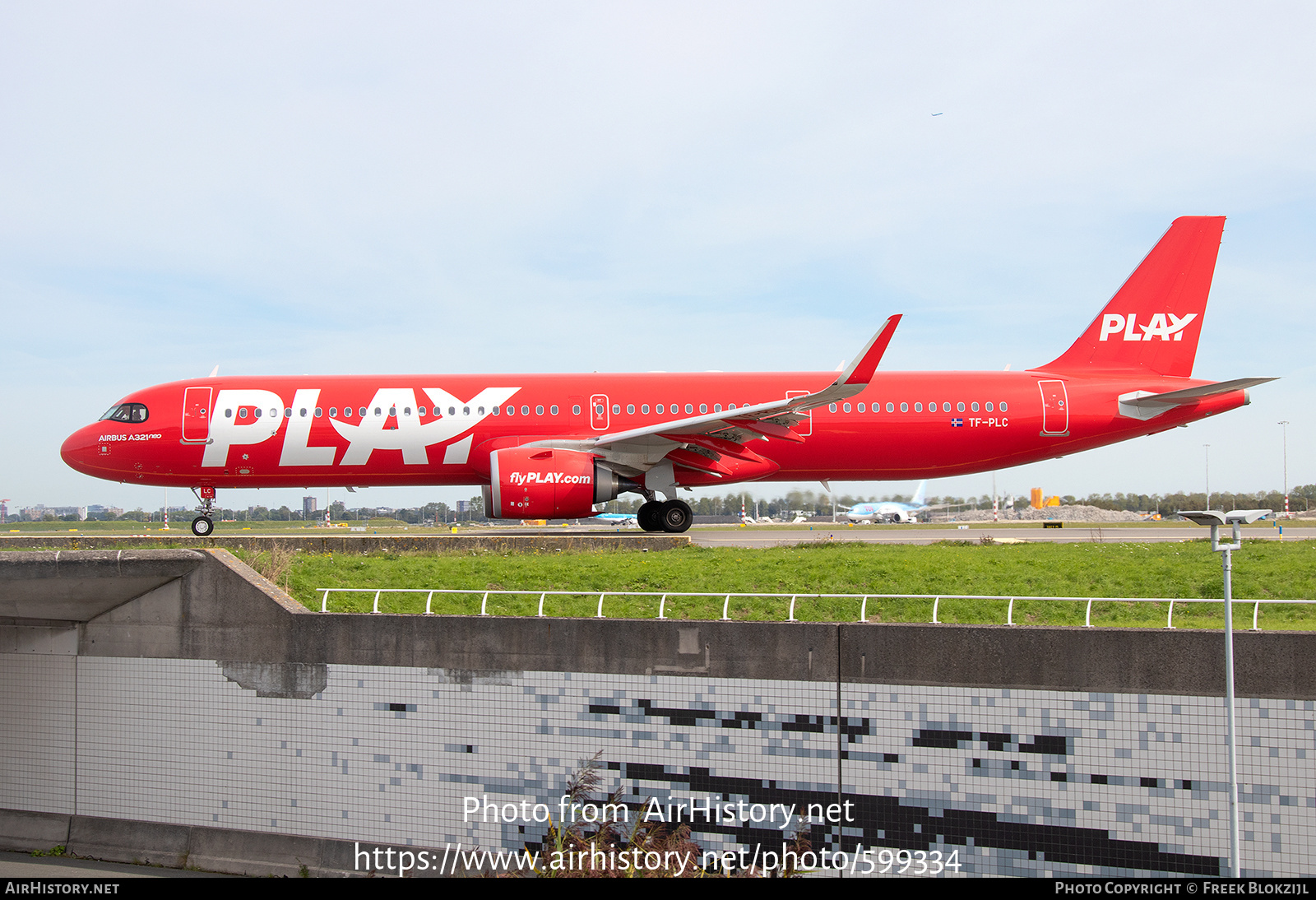 Aircraft Photo of TF-PLC | Airbus A321-251NX | Play | AirHistory.net #599334