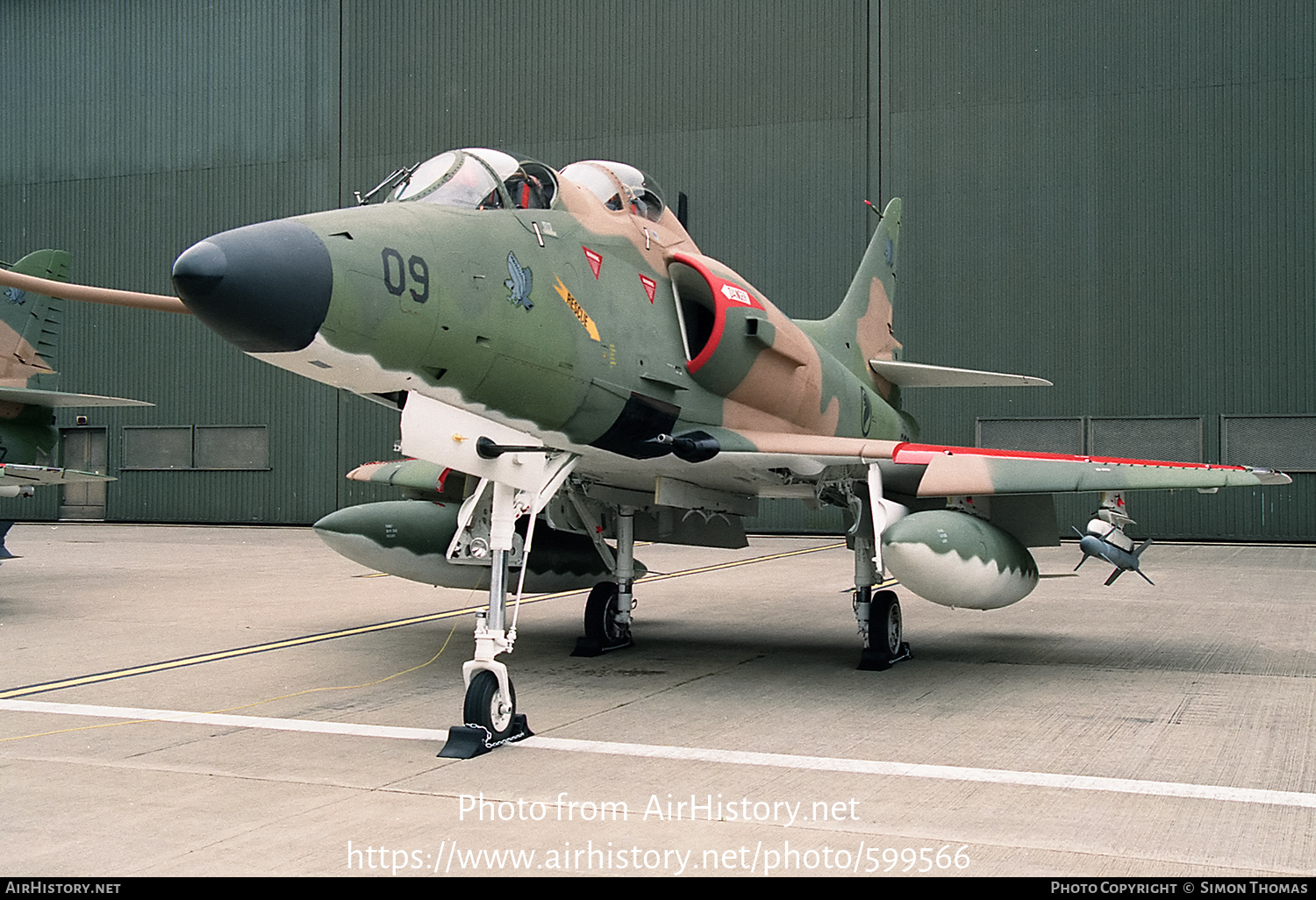 Aircraft Photo of 909 | Douglas TA-4SU Skyhawk | Singapore - Air Force | AirHistory.net #599566