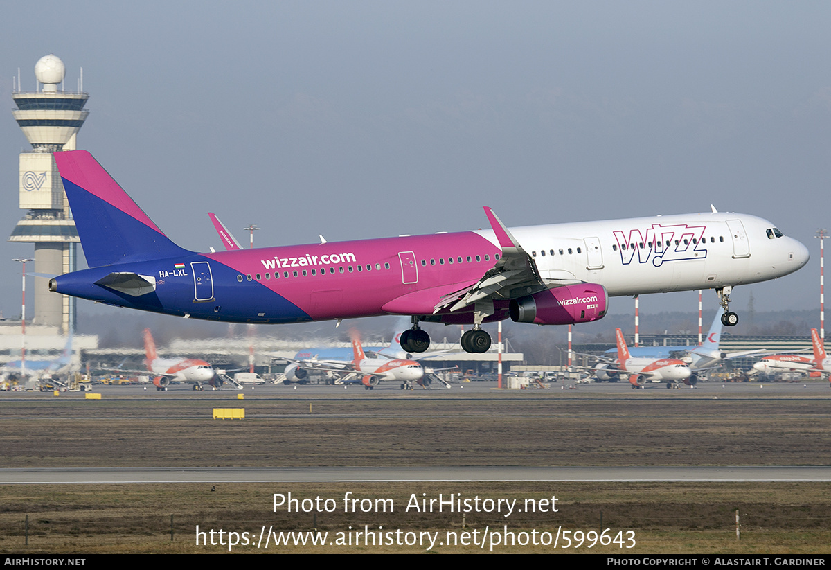 Aircraft Photo of HA-LXL | Airbus A321-231 | Wizz Air | AirHistory.net #599643