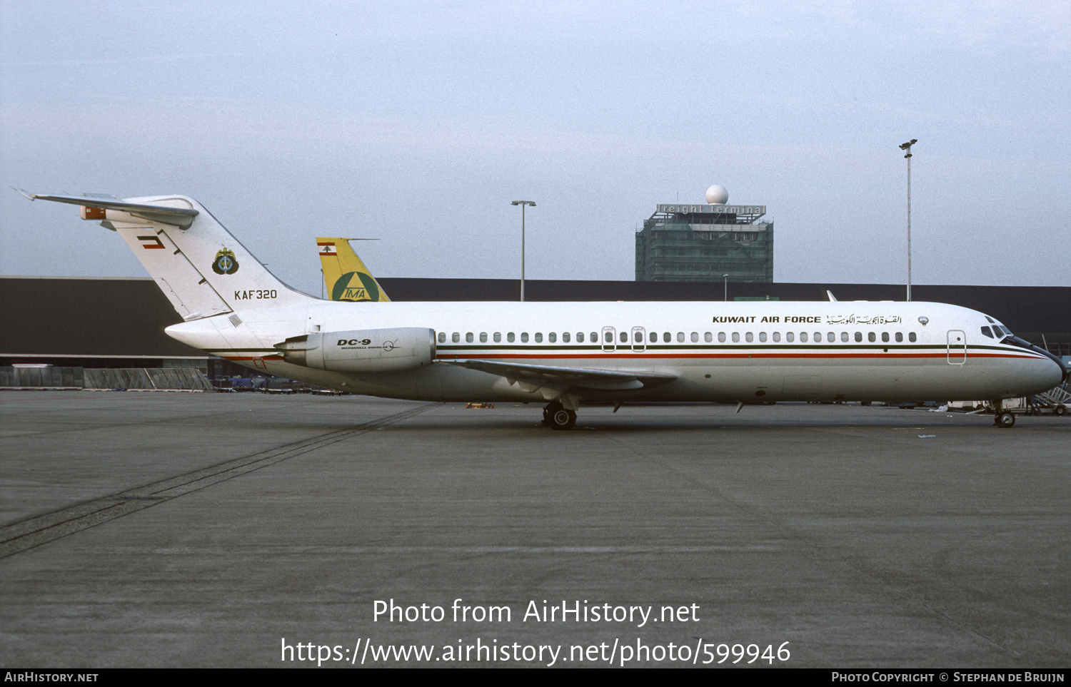 Aircraft Photo of KAF320 | McDonnell Douglas DC-9-32CF | Kuwait - Air Force | AirHistory.net #599946