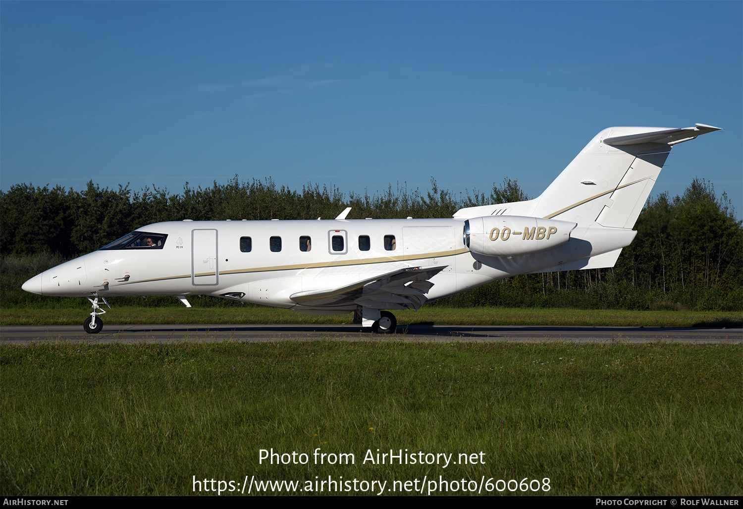 Aircraft Photo of OO-MBP | Pilatus PC-24 | AirHistory.net #600608