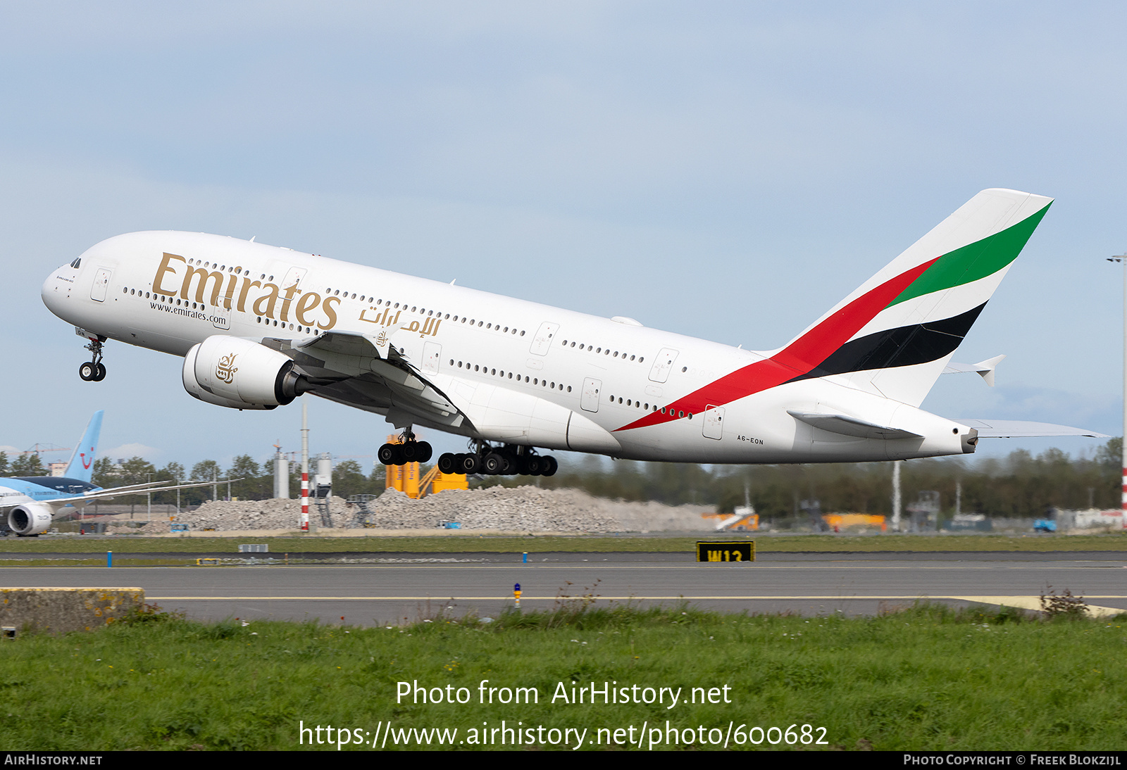 Aircraft Photo of A6-EON | Airbus A380-861 | Emirates | AirHistory.net #600682