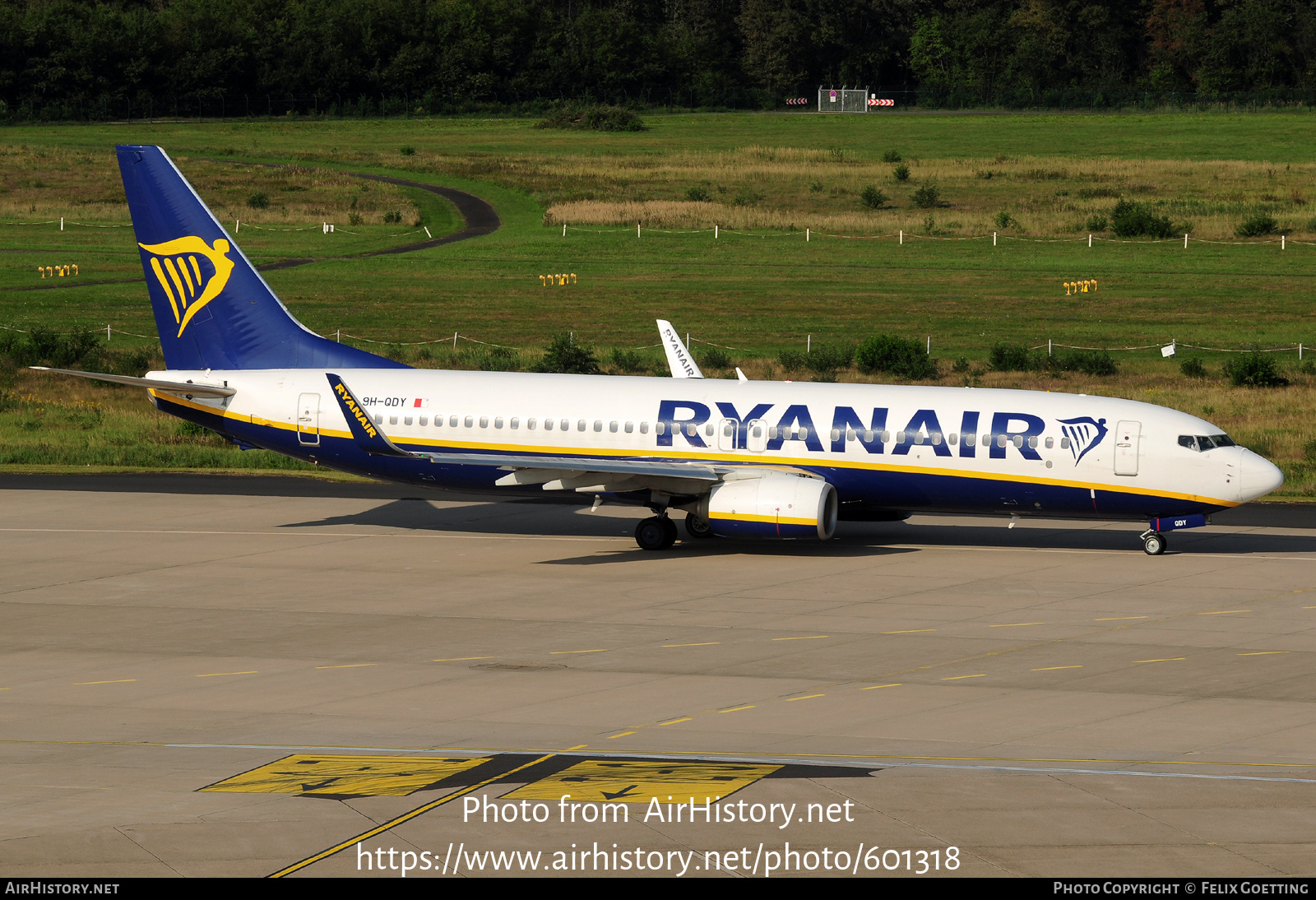 Aircraft Photo of 9H-QDY | Boeing 737-800 | Ryanair | AirHistory.net #601318