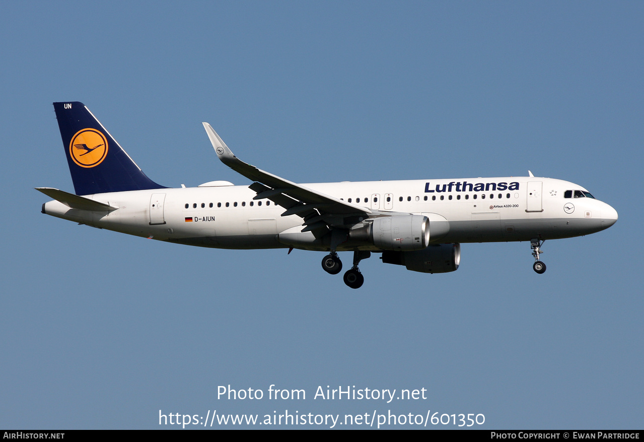 Aircraft Photo of D-AIUN | Airbus A320-214 | Lufthansa | AirHistory.net #601350