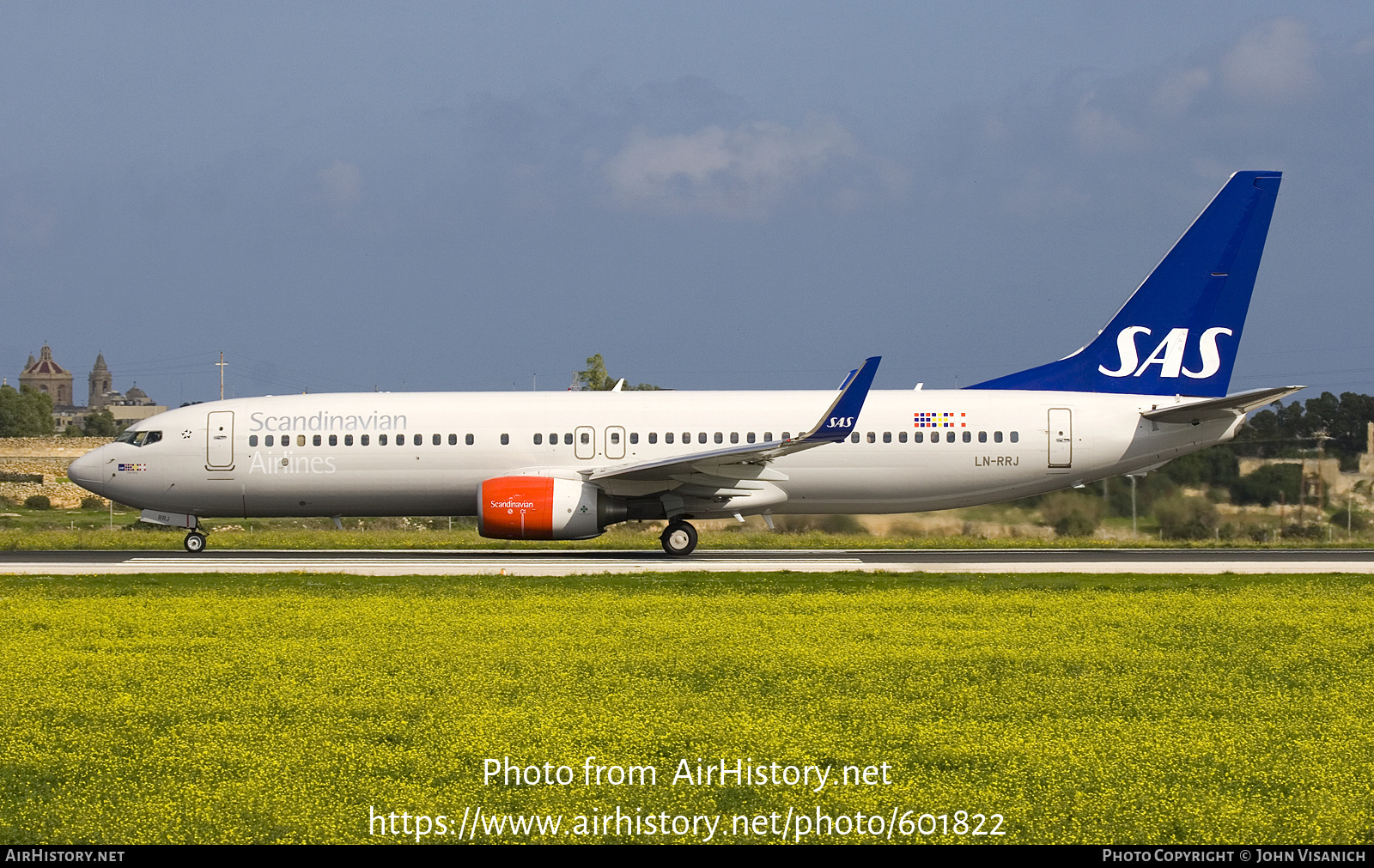 Aircraft Photo of LN-RRJ | Boeing 737-883 | Scandinavian Airlines - SAS | AirHistory.net #601822