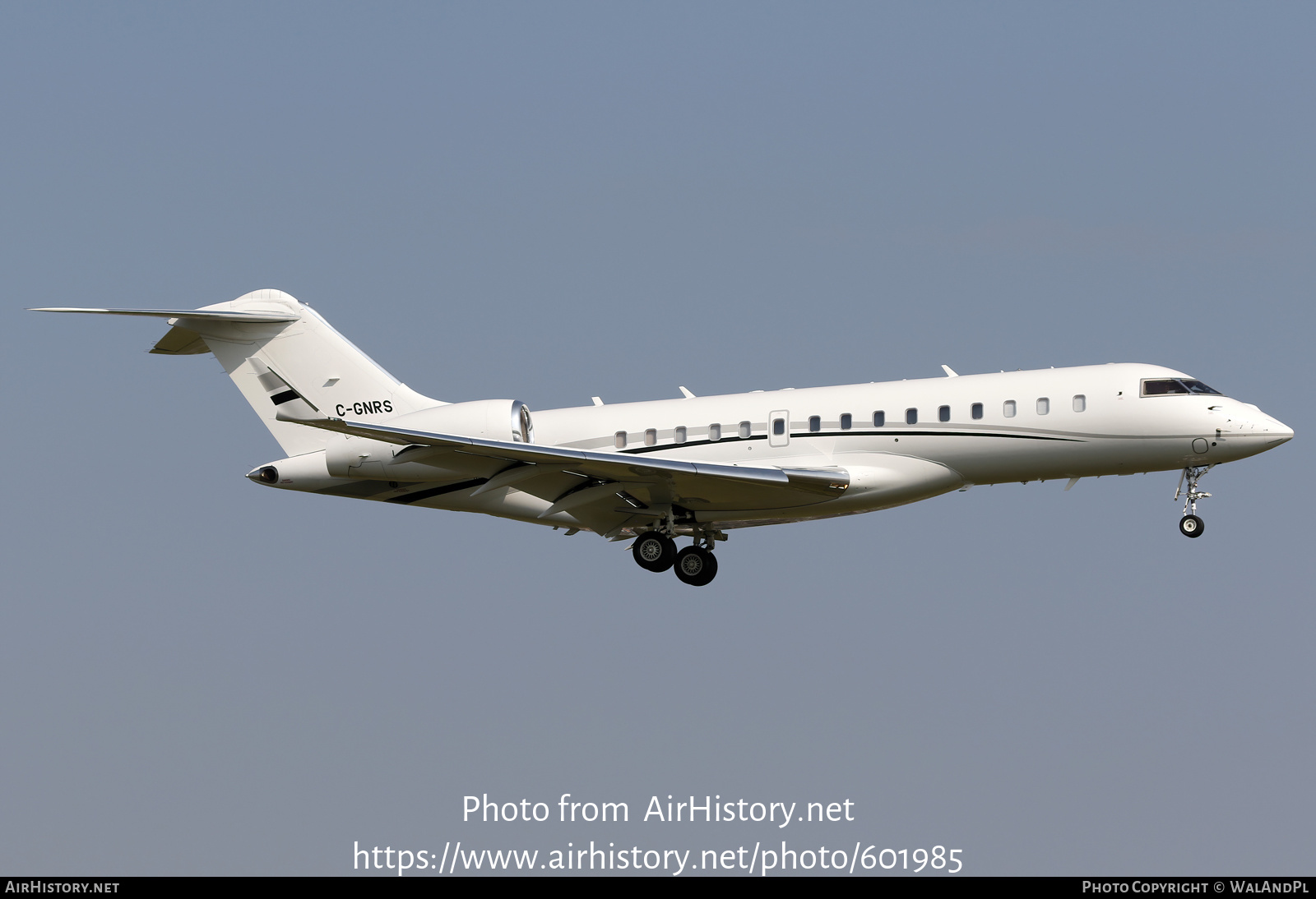 Aircraft Photo of C-GNRS | Bombardier Global Express XRS (BD-700-1A10) | AirHistory.net #601985