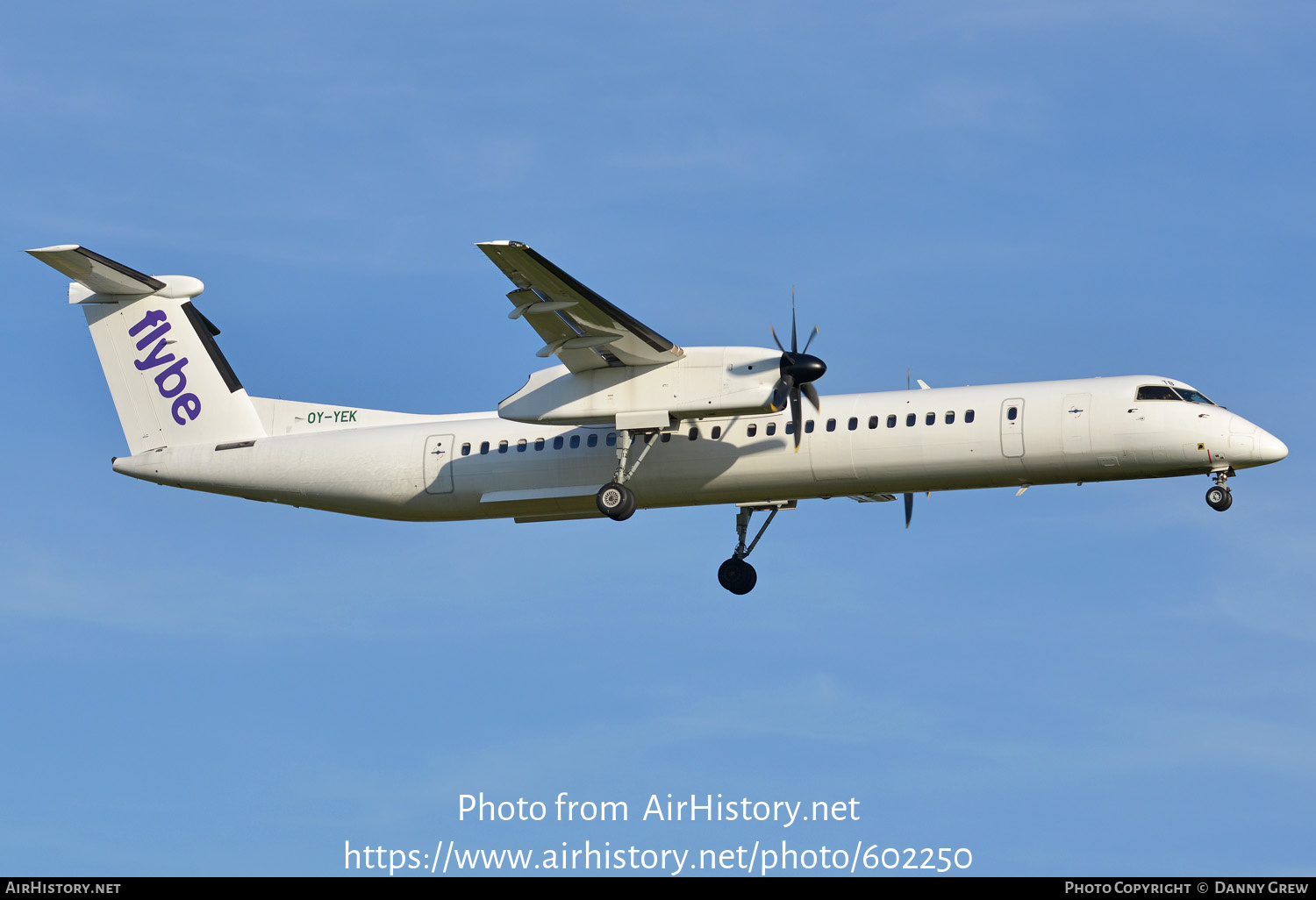 Aircraft Photo of OY-YEK | Bombardier DHC-8-402 Dash 8 | Flybe | AirHistory.net #602250