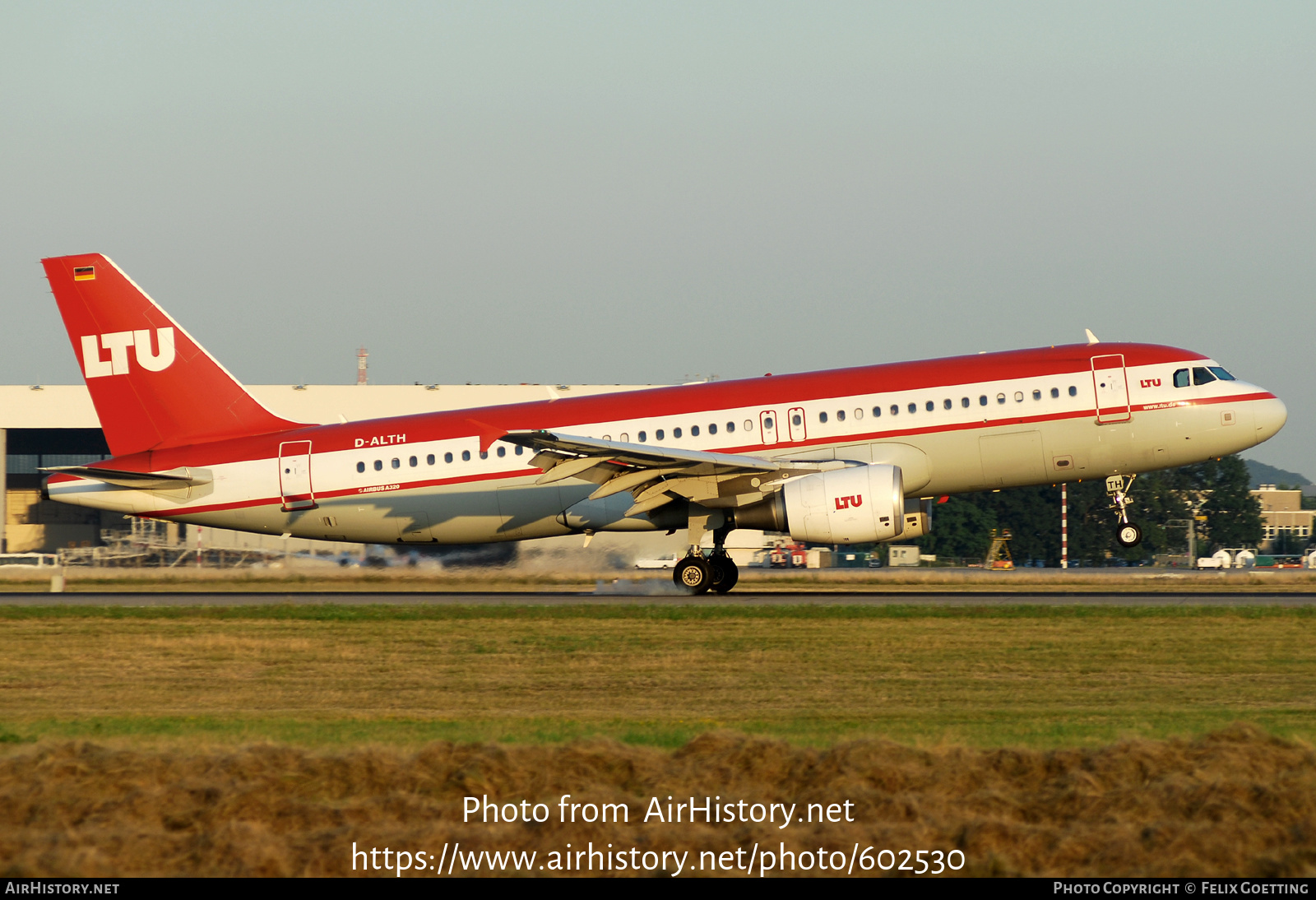 Aircraft Photo of D-ALTH | Airbus A320-214 | LTU - Lufttransport-Unternehmen | AirHistory.net #602530