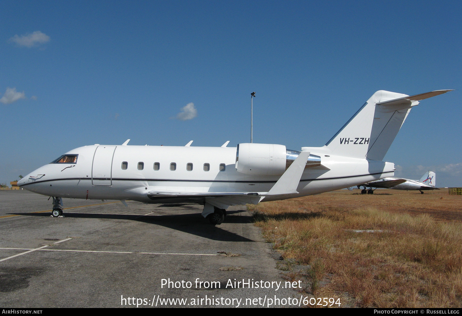 Aircraft Photo of VH-ZZH | Bombardier Challenger 604 (CL-600-2B16) | AirHistory.net #602594