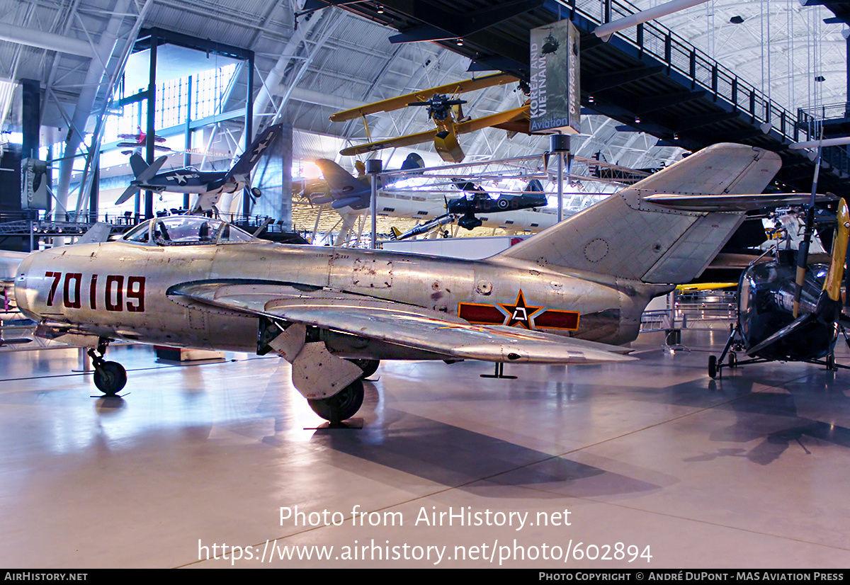 Aircraft Photo of 70109 | Mikoyan-Gurevich MiG-15bis | China - Air Force | AirHistory.net #602894