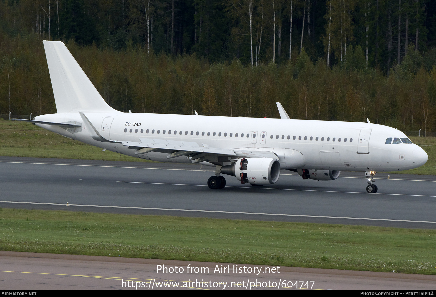 Aircraft Photo of ES-SAD | Airbus A320-214 | AirHistory.net #604747