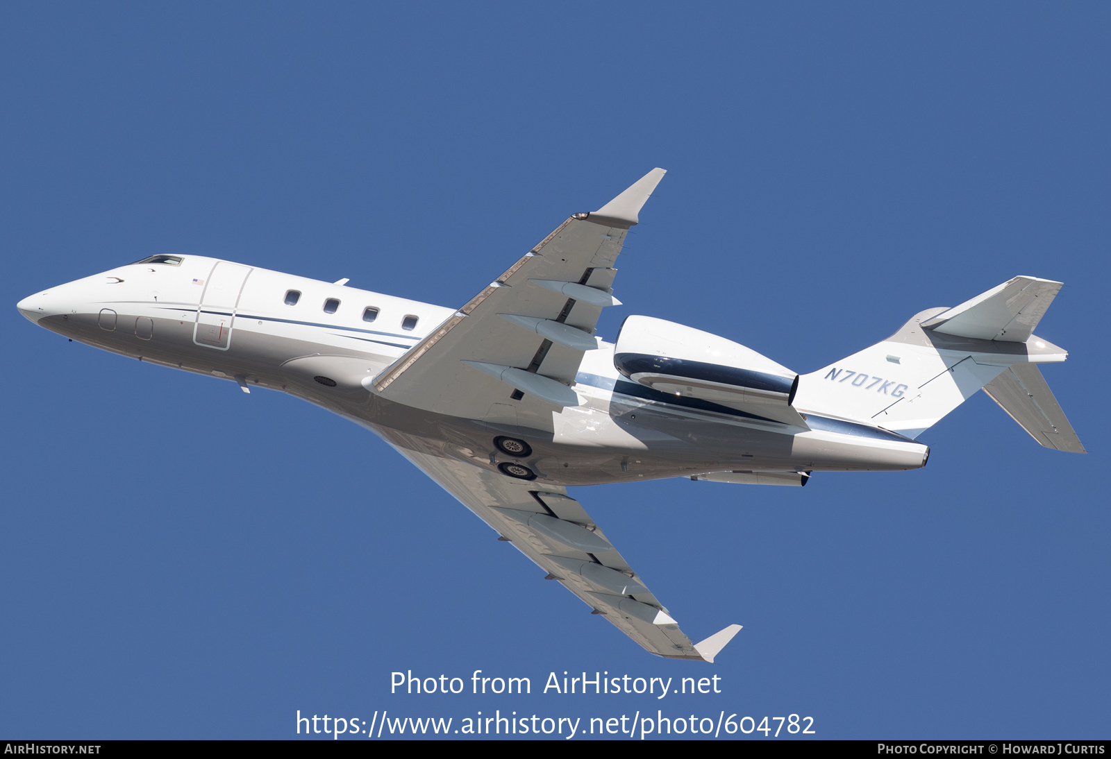 Aircraft Photo of N707KG | Bombardier Challenger 300 (BD-100-1A10) | AirHistory.net #604782