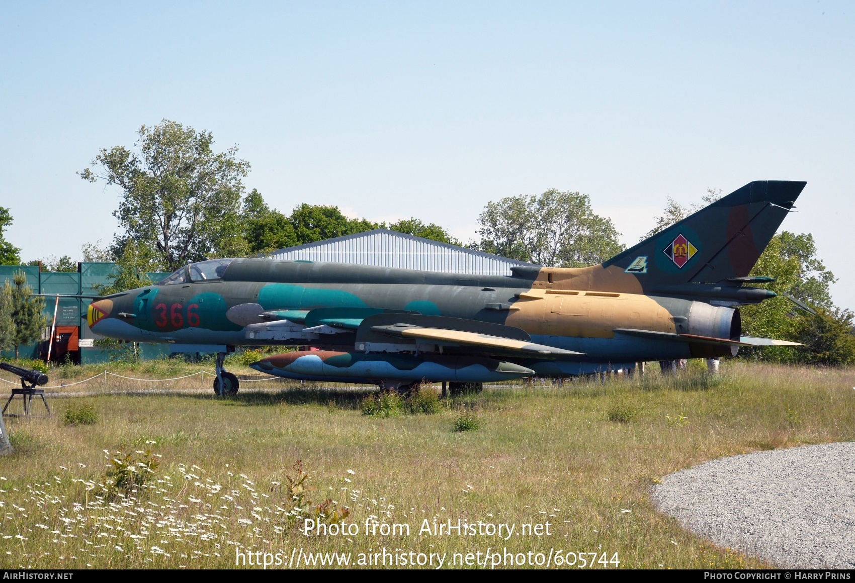 Aircraft Photo of 366 | Sukhoi Su-22M4 | East Germany - Air Force | AirHistory.net #605744