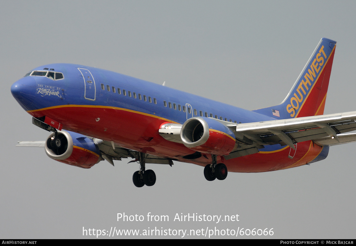 Aircraft Photo of N300SW | Boeing 737-3H4 | Southwest Airlines | AirHistory.net #606066