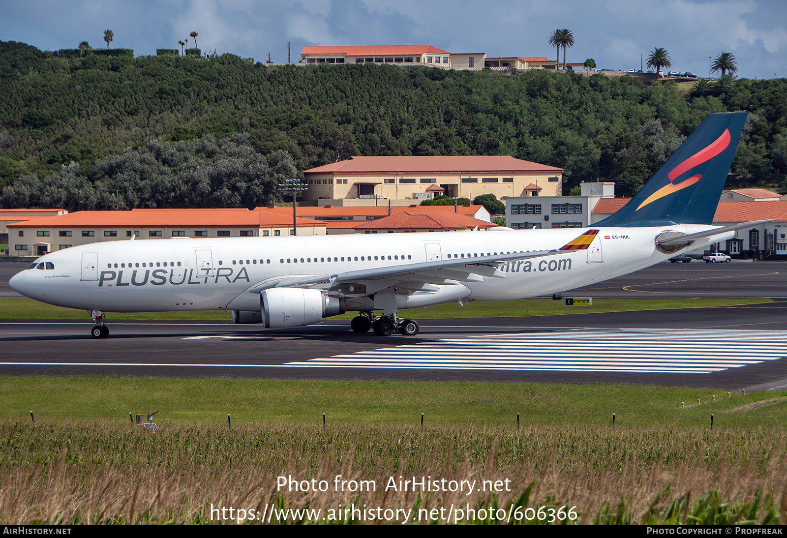 Aircraft Photo of EC-NUL | Airbus A330-202 | Plus Ultra Líneas Aéreas | AirHistory.net #606366