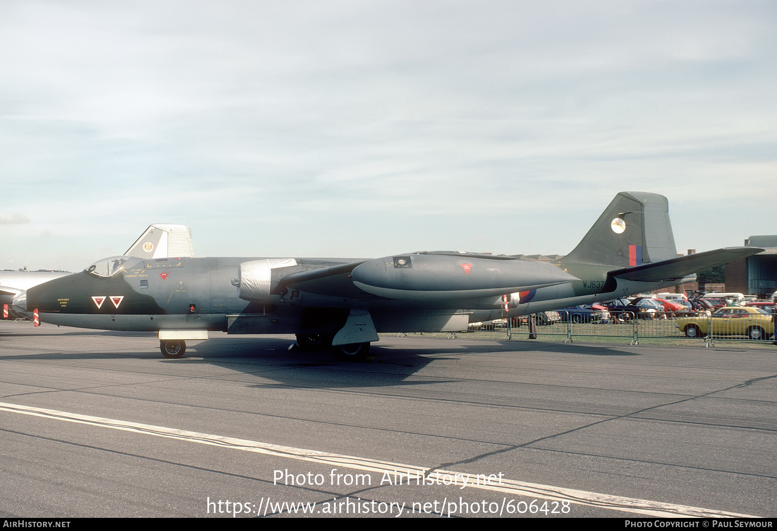 Aircraft Photo of WJ637 | English Electric Canberra B2 | UK - Air Force | AirHistory.net #606428