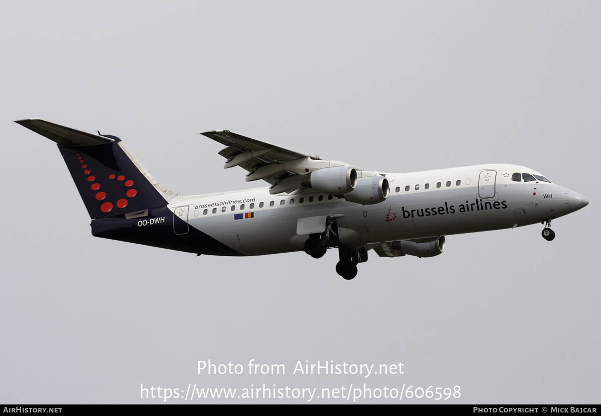 Aircraft Photo of OO-DWH | British Aerospace Avro 146-RJ100 | Brussels Airlines | AirHistory.net #606598