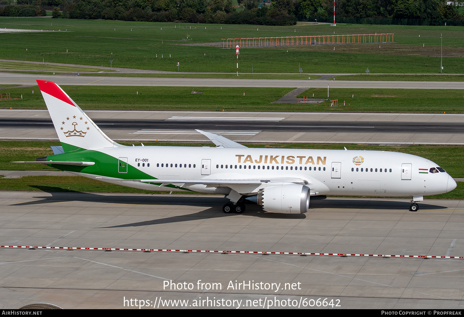 Aircraft Photo of EY-001 | Boeing 787-8 Dreamliner | Tajikistan Government | AirHistory.net #606642