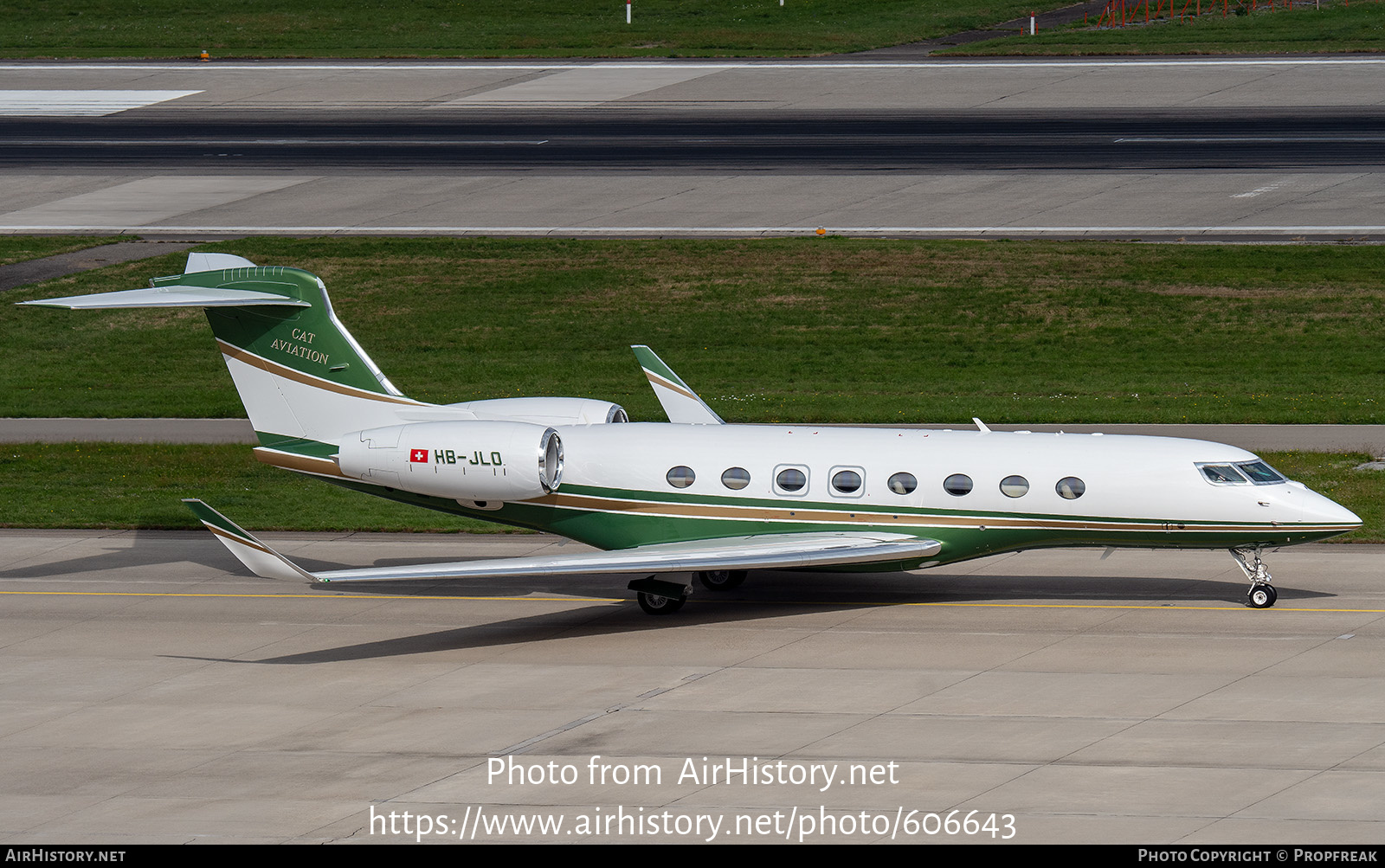 Aircraft Photo of HB-JLO | Gulfstream Aerospace G650ER (G-VI) | Cat Aviation | AirHistory.net #606643