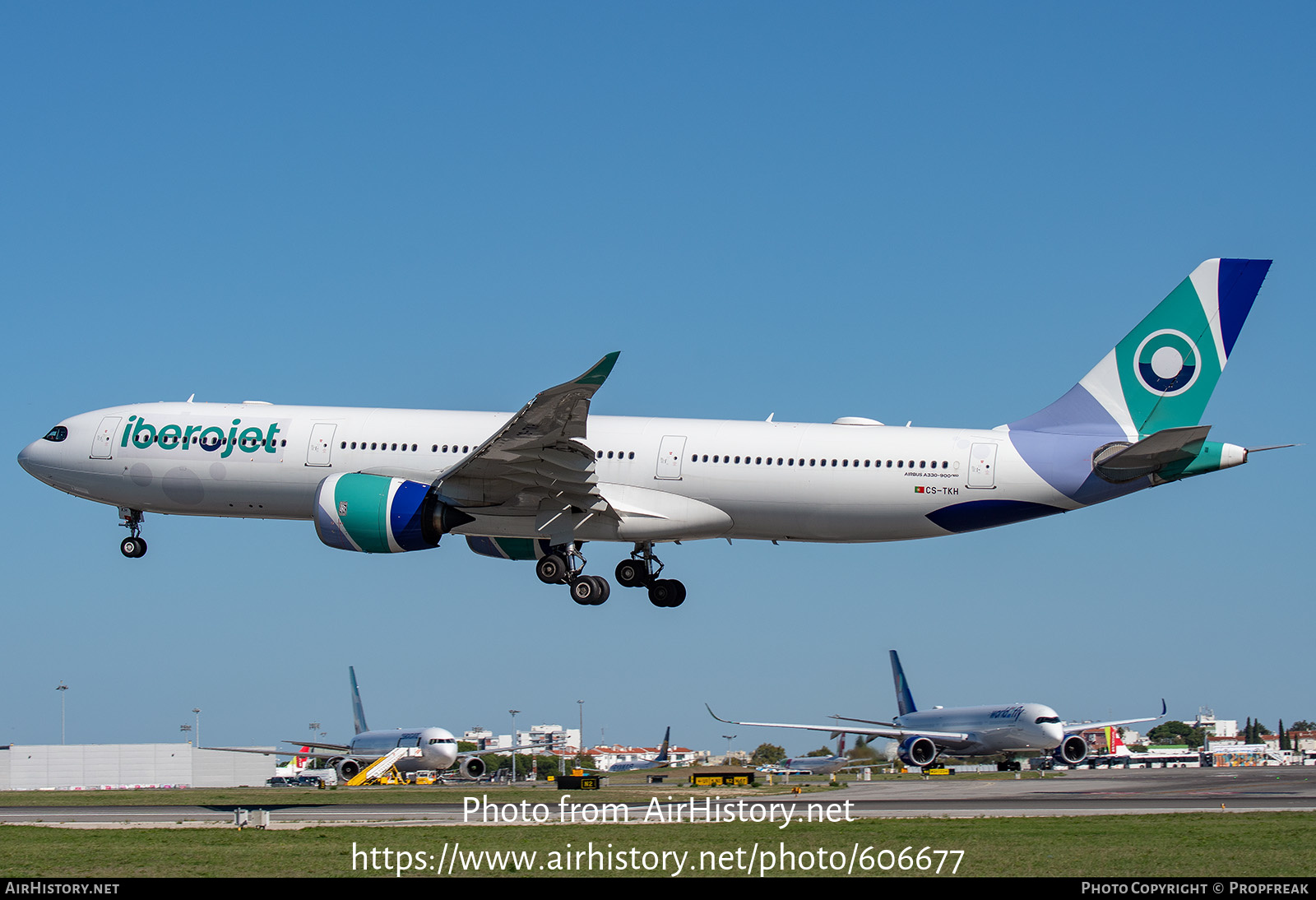 Aircraft Photo of CS-TKH | Airbus A330-941N | Iberojet | AirHistory.net #606677